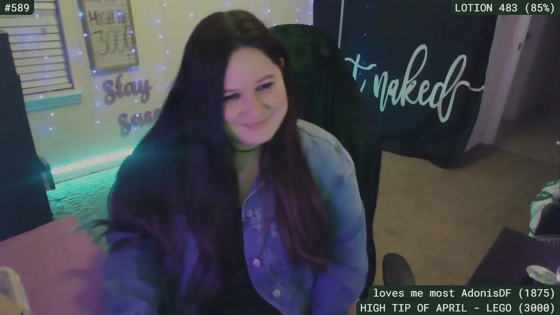Gallery image thumbnail from SassySarah94's myfreecams stream on, 04/28/2023, 05:16 image 11 of 20