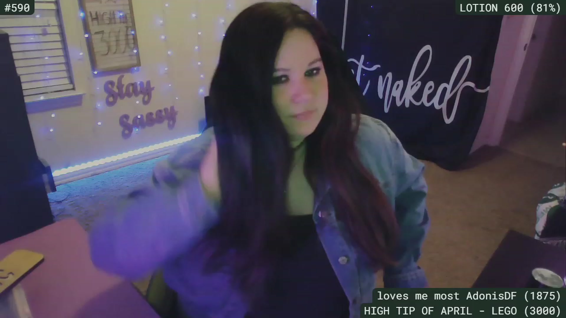 Gallery image thumbnail from SassySarah94's myfreecams stream on, 04/28/2023, 05:16 image 6 of 20