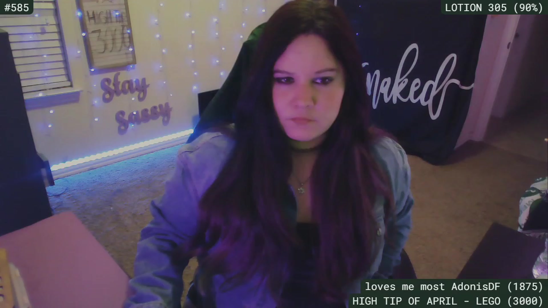 Gallery image thumbnail from SassySarah94's myfreecams stream on, 04/28/2023, 05:16 image 18 of 20