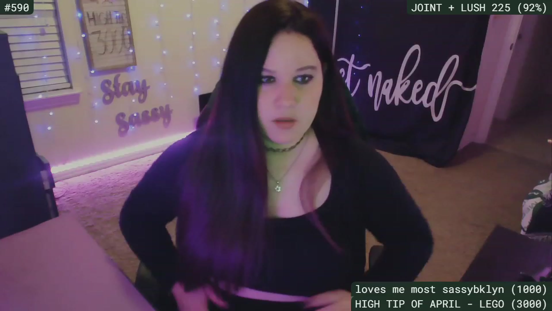 Gallery image thumbnail from SassySarah94's myfreecams stream on, 04/30/2023, 02:55 image 17 of 20