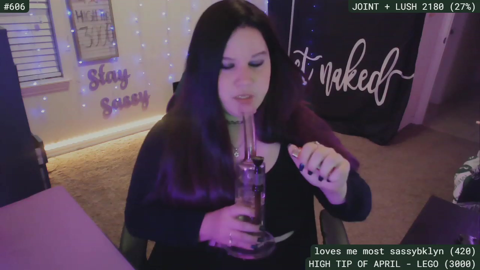 Gallery image thumbnail from SassySarah94's myfreecams stream on, 04/30/2023, 02:55 image 7 of 20
