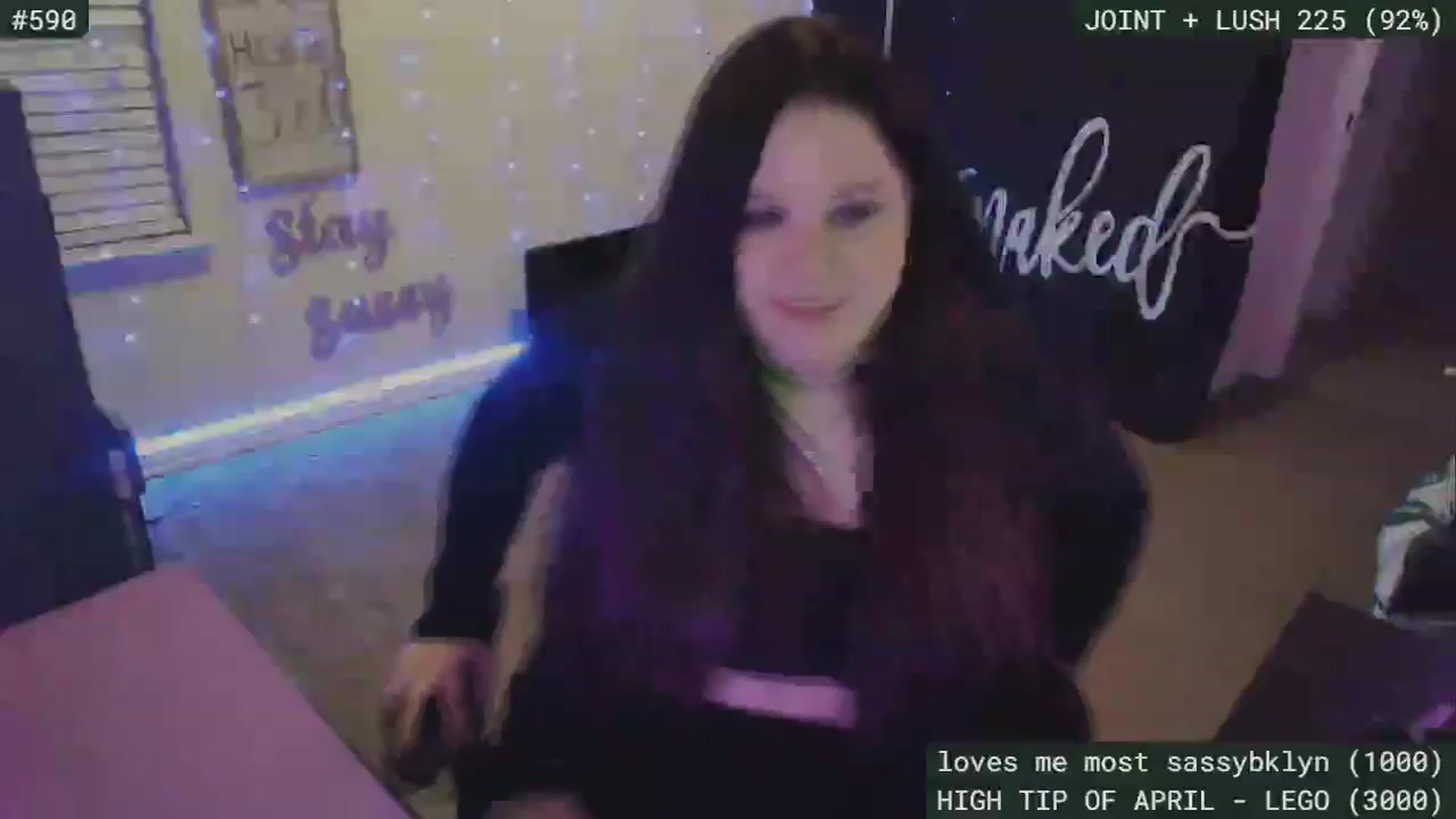 Gallery image thumbnail from SassySarah94's myfreecams stream on, 04/30/2023, 02:55 image 18 of 20