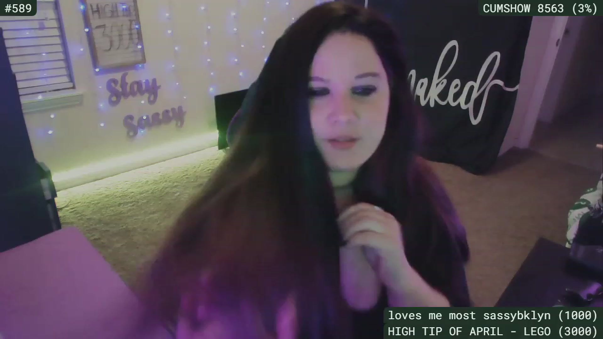 Gallery image thumbnail from SassySarah94's myfreecams stream on, 04/30/2023, 03:16 image 18 of 20