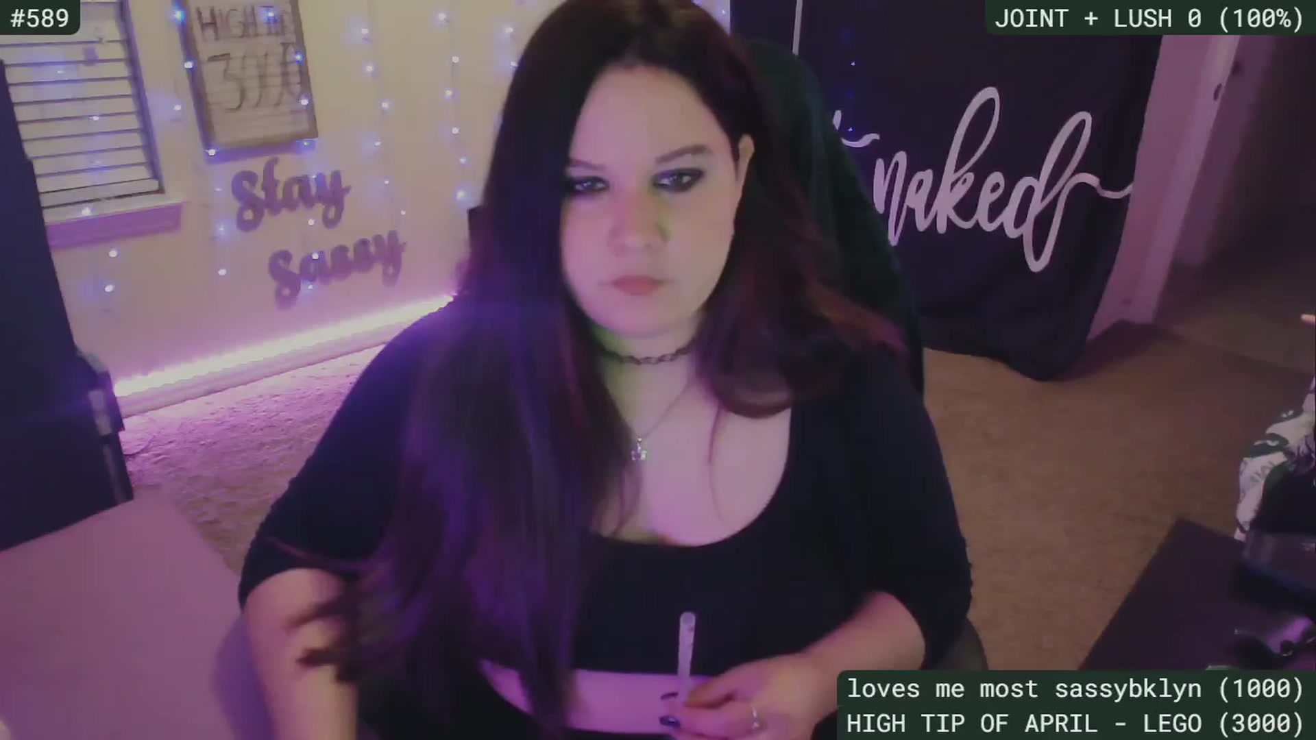 Gallery image thumbnail from SassySarah94's myfreecams stream on, 04/30/2023, 03:16 image 8 of 20