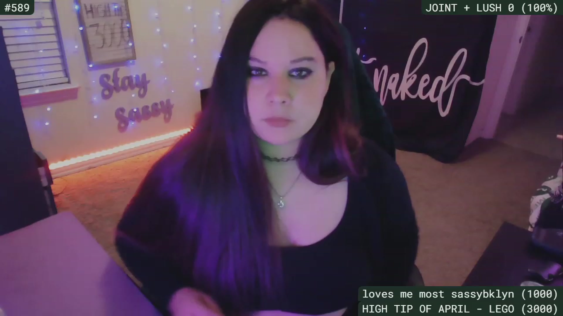 Gallery image thumbnail from SassySarah94's myfreecams stream on, 04/30/2023, 03:16 image 6 of 20