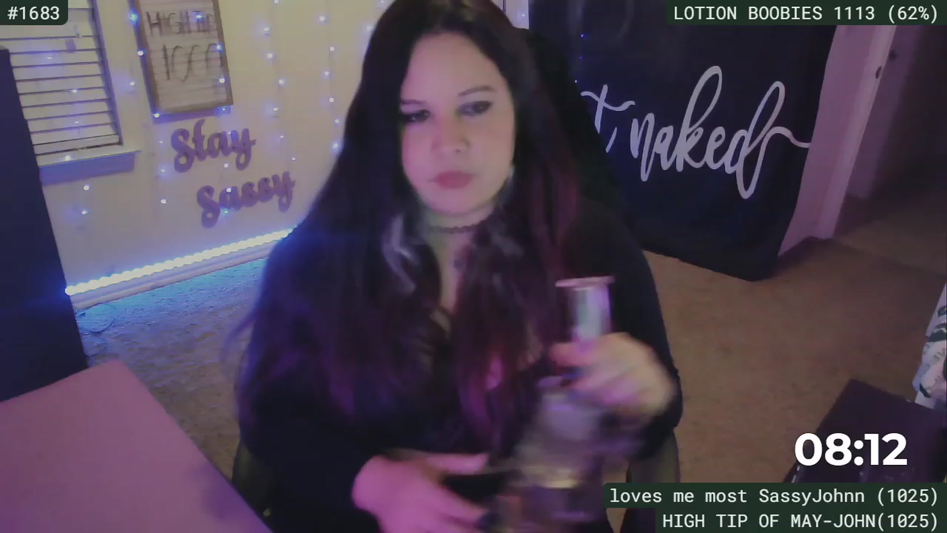 Gallery image thumbnail from SassySarah94's myfreecams stream on, 05/07/2023, 04:46 image 11 of 20
