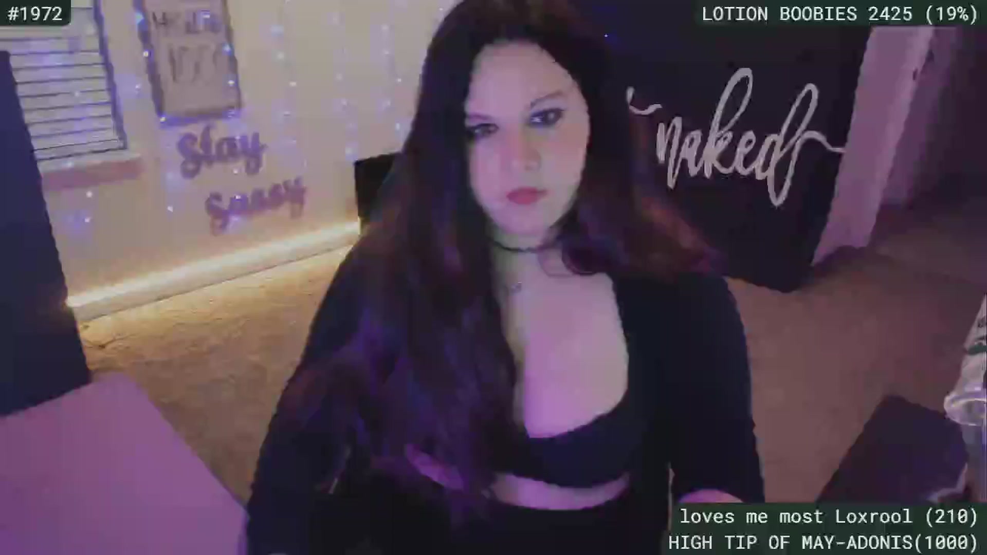 Gallery image thumbnail from SassySarah94's myfreecams stream on, 05/07/2023, 04:46 image 2 of 20