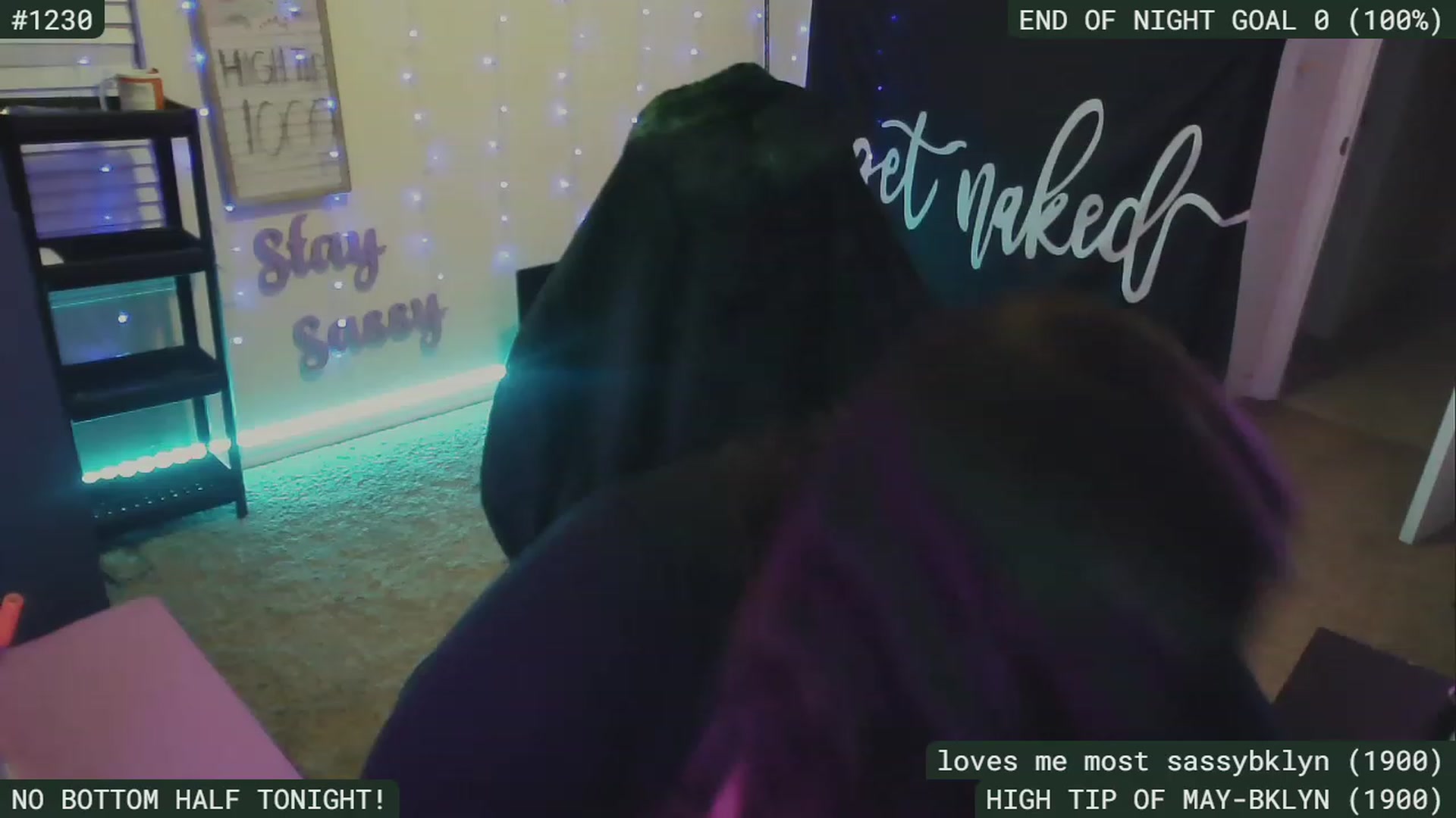 Gallery image thumbnail from SassySarah94's myfreecams stream on, 05/12/2023, 05:58 image 1 of 20