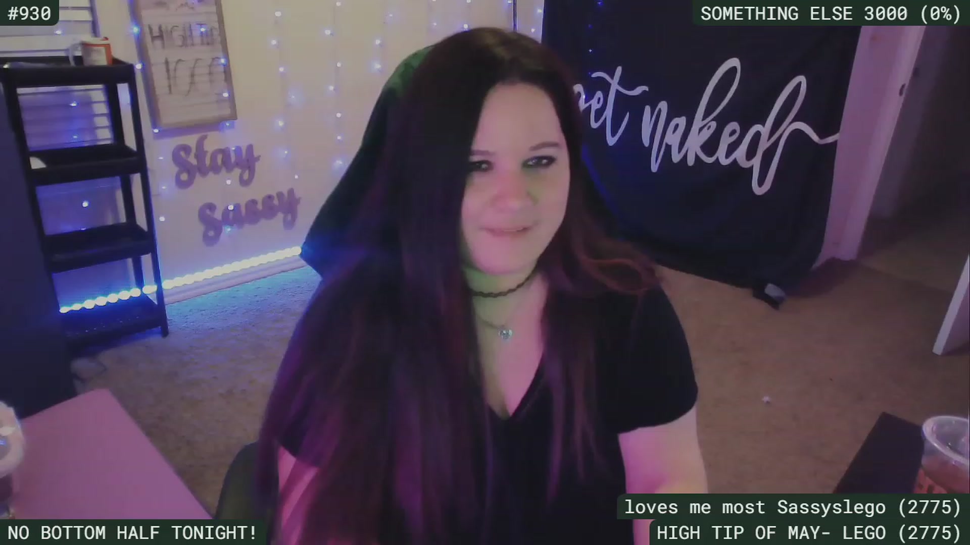 Gallery image thumbnail from SassySarah94's myfreecams stream on, 05/13/2023, 05:47 image 10 of 20