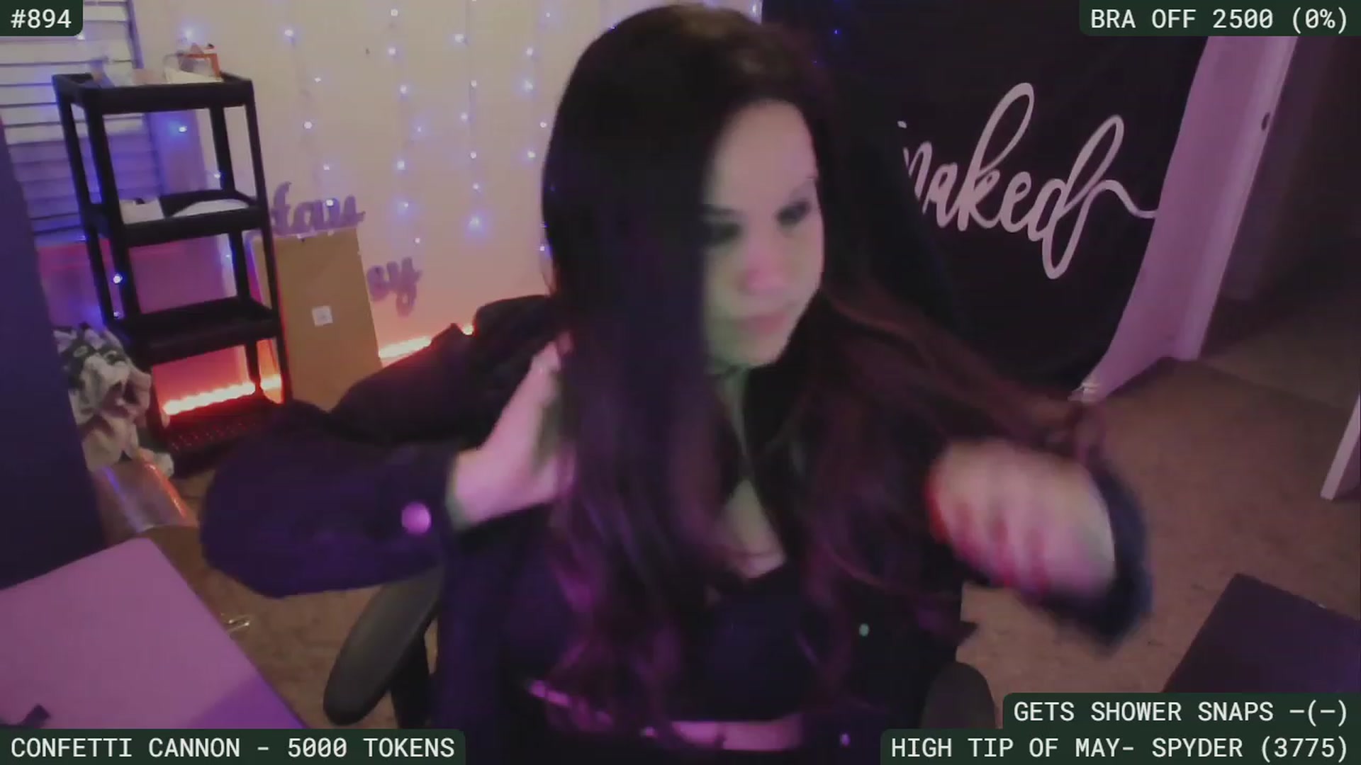 Gallery image thumbnail from SassySarah94's myfreecams stream on, 05/24/2023, 03:28 image 10 of 20