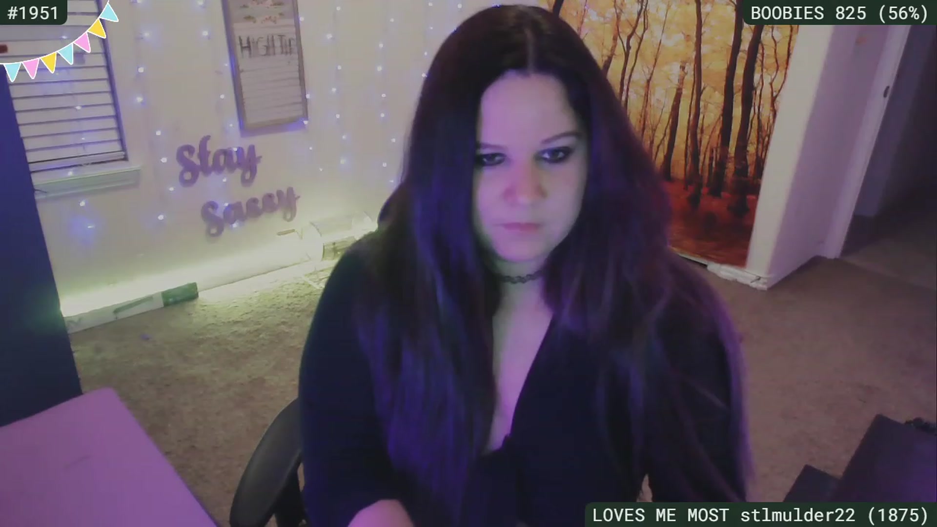 Gallery image thumbnail from SassySarah94's myfreecams stream on, 08/13/2023, 05:07 image 7 of 20