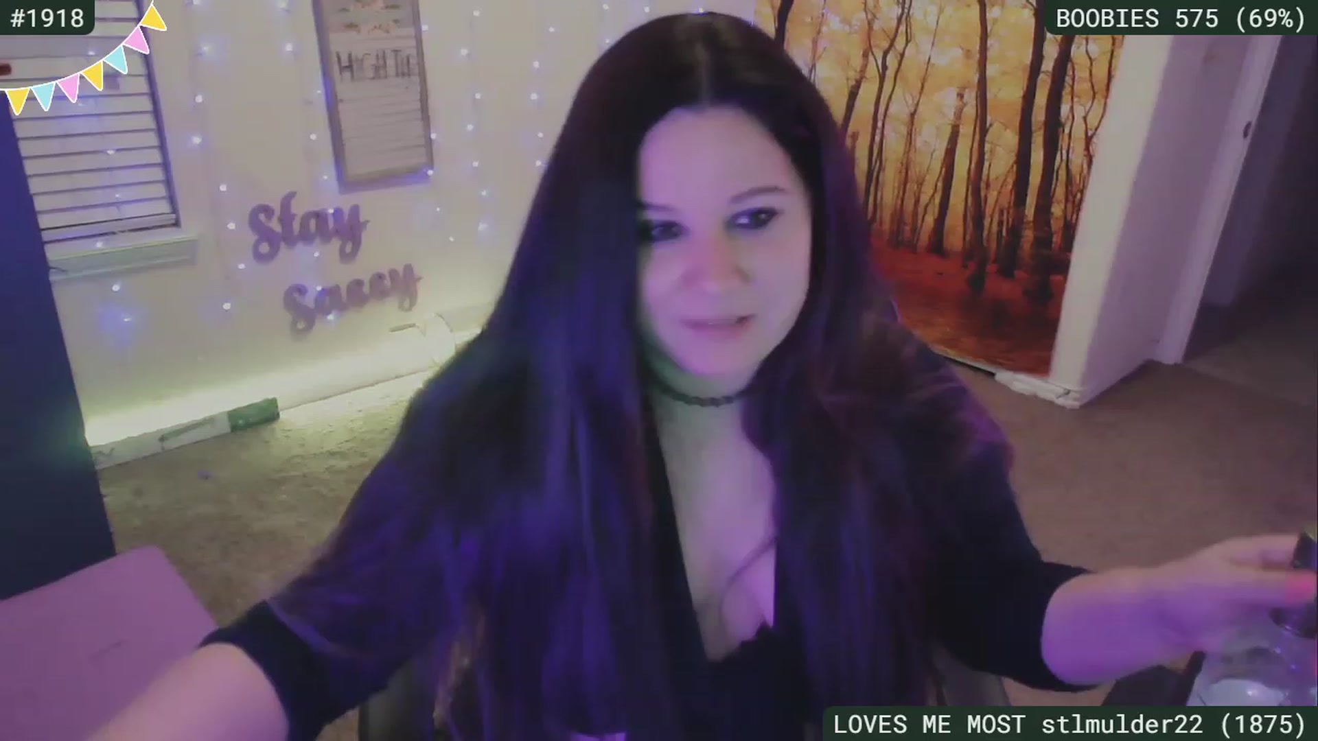 Gallery image thumbnail from SassySarah94's myfreecams stream on, 08/13/2023, 05:07 image 8 of 20