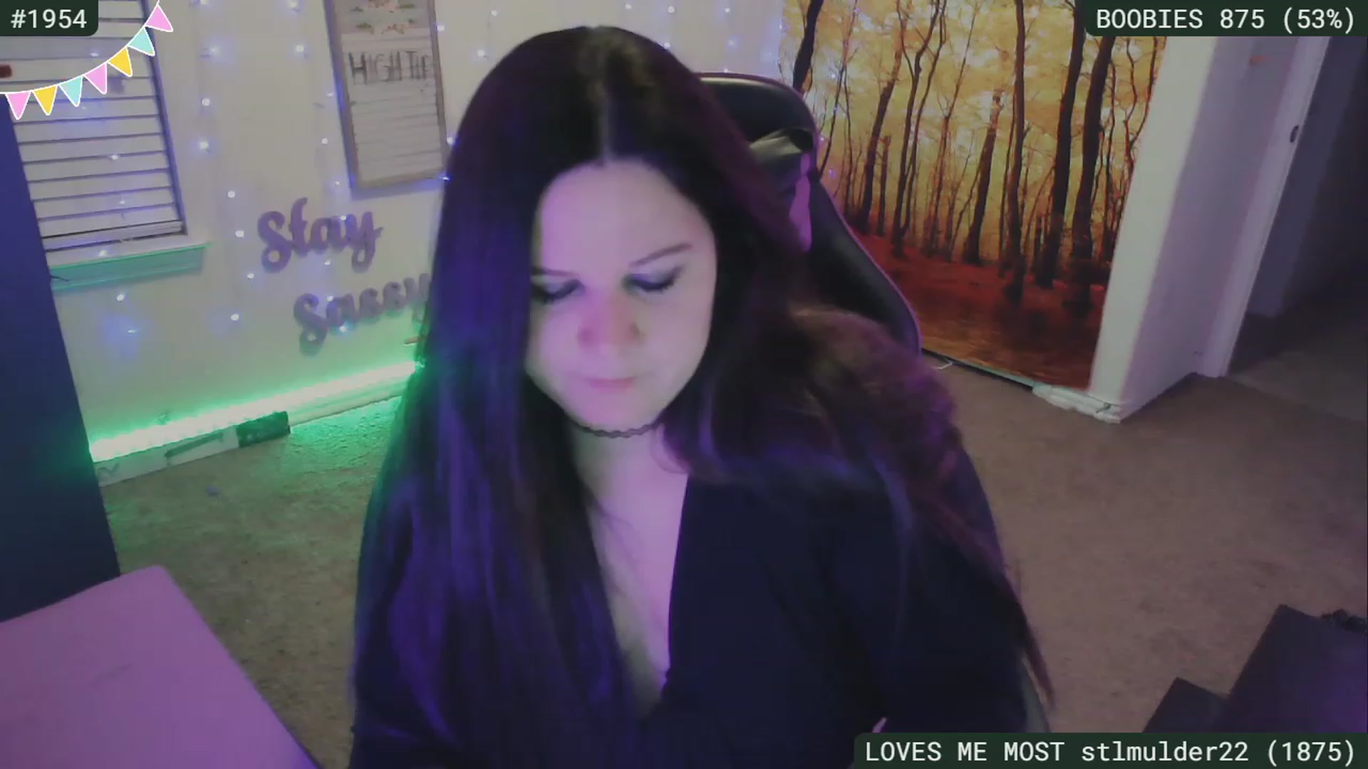 Gallery image thumbnail from SassySarah94's myfreecams stream on, 08/13/2023, 05:07 image 6 of 20