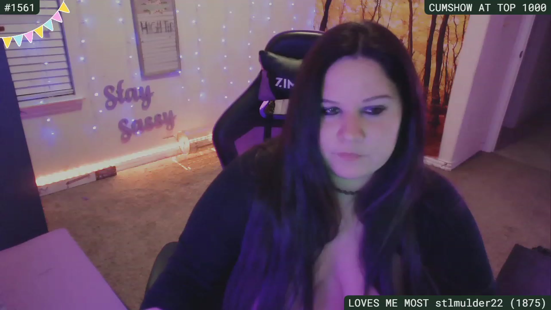 Gallery image thumbnail from SassySarah94's myfreecams stream on, 08/13/2023, 05:07 image 18 of 20