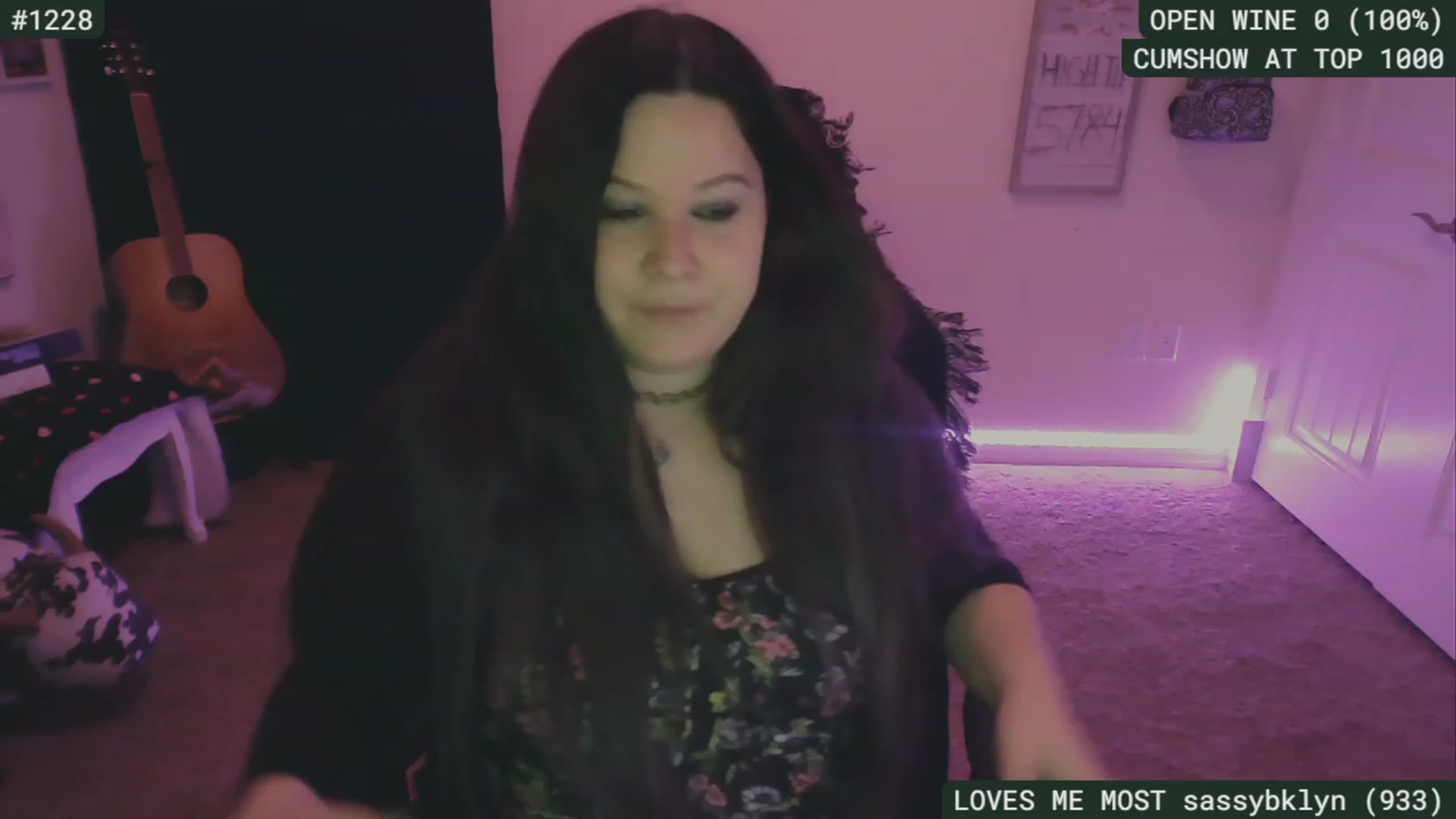 Gallery image thumbnail from SassySarah94's myfreecams stream on, 09/23/2023, 04:03 image 1 of 20