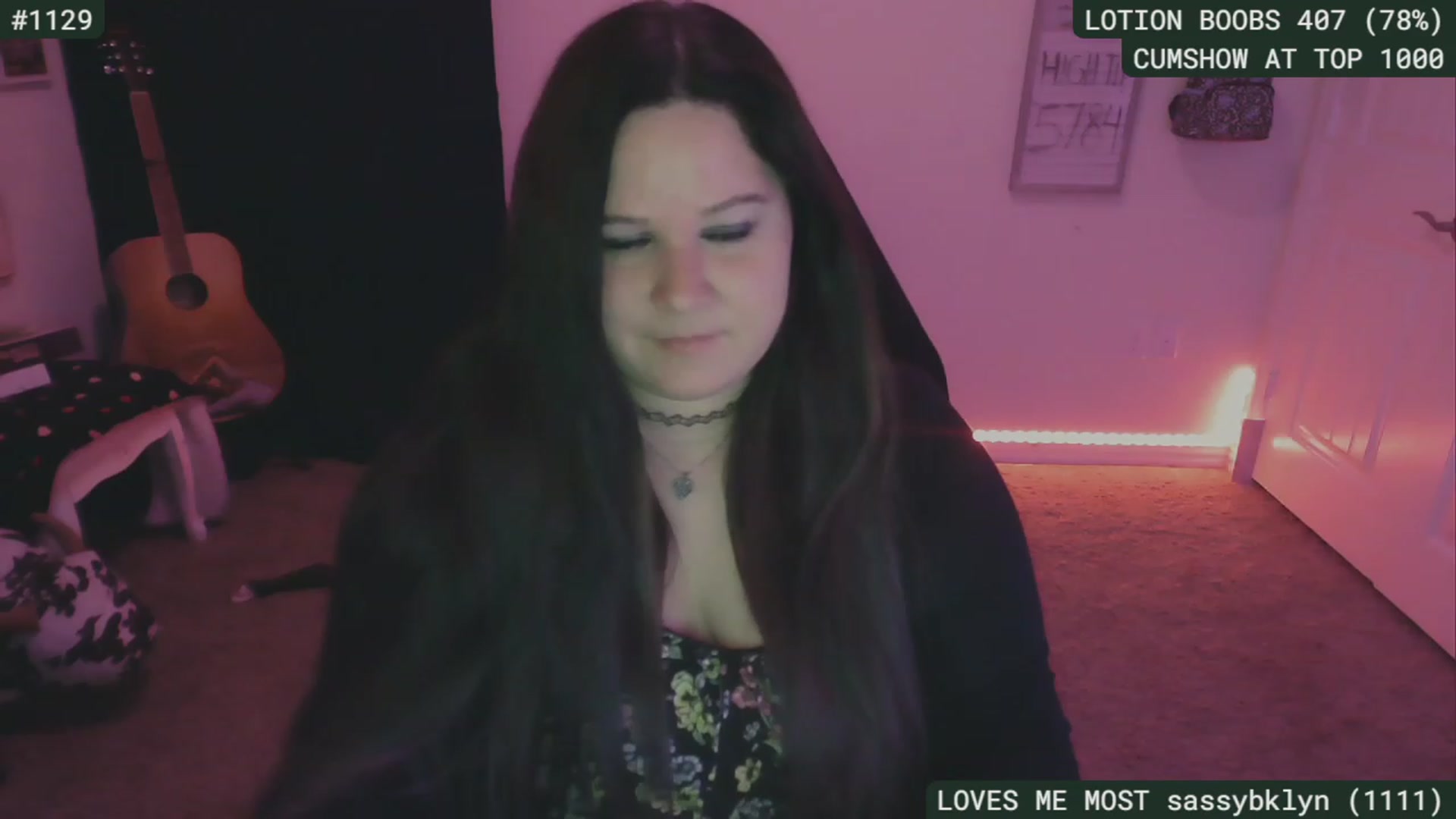 Gallery image thumbnail from SassySarah94's myfreecams stream on, 09/23/2023, 04:03 image 14 of 20