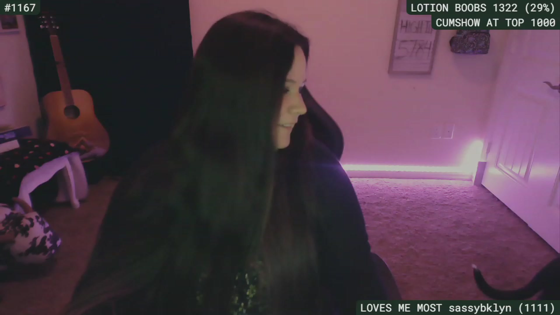 Gallery image thumbnail from SassySarah94's myfreecams stream on, 09/23/2023, 04:03 image 11 of 20