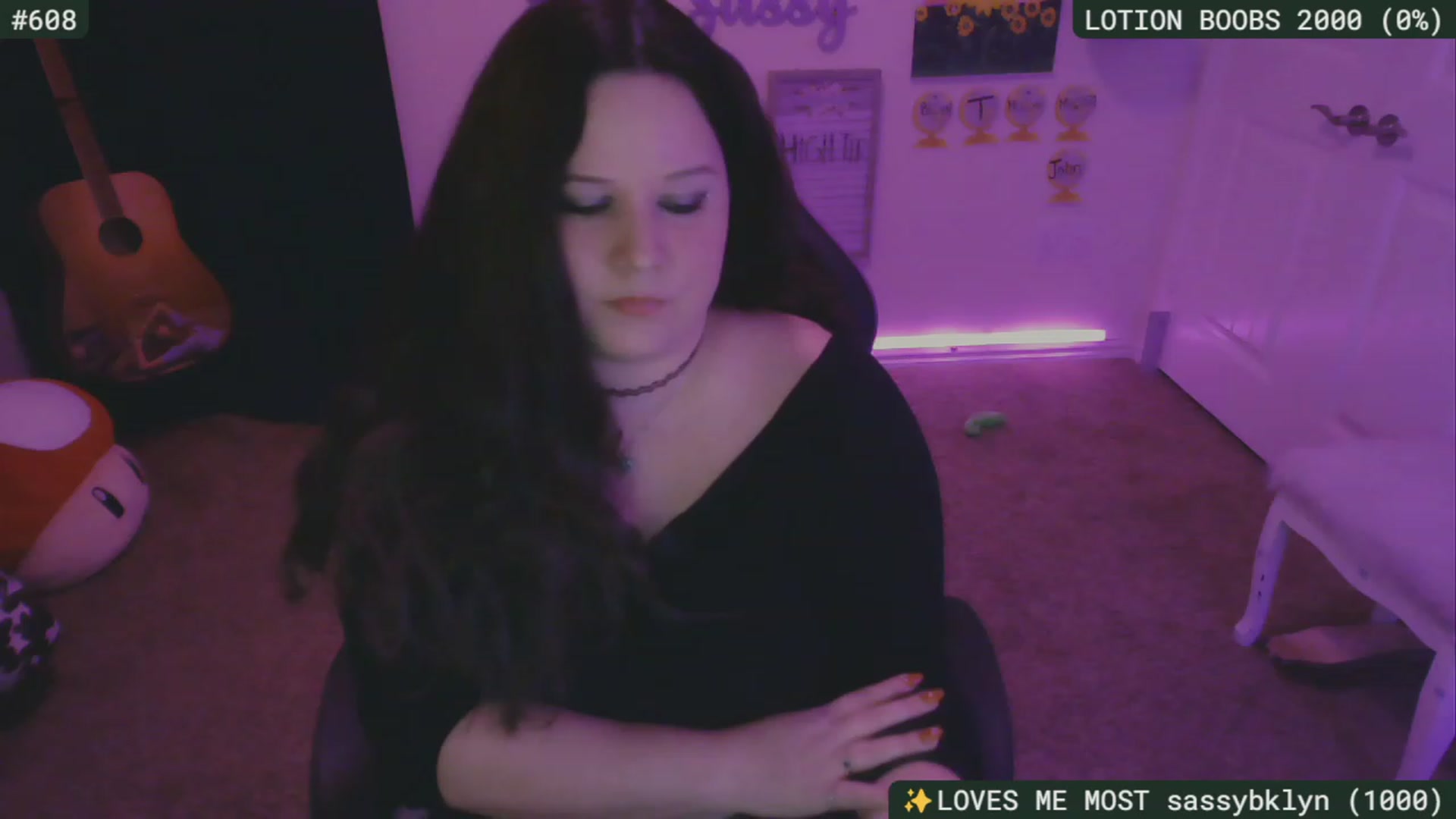 Gallery image thumbnail from SassySarah94's myfreecams stream on, 11/15/2023, 03:49 image 18 of 20