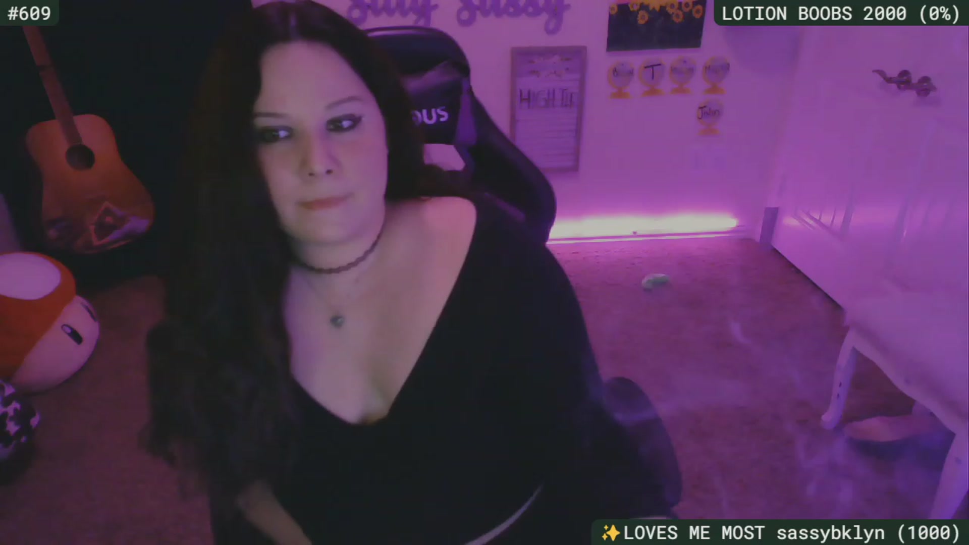 Gallery image thumbnail from SassySarah94's myfreecams stream on, 11/15/2023, 03:49 image 17 of 20
