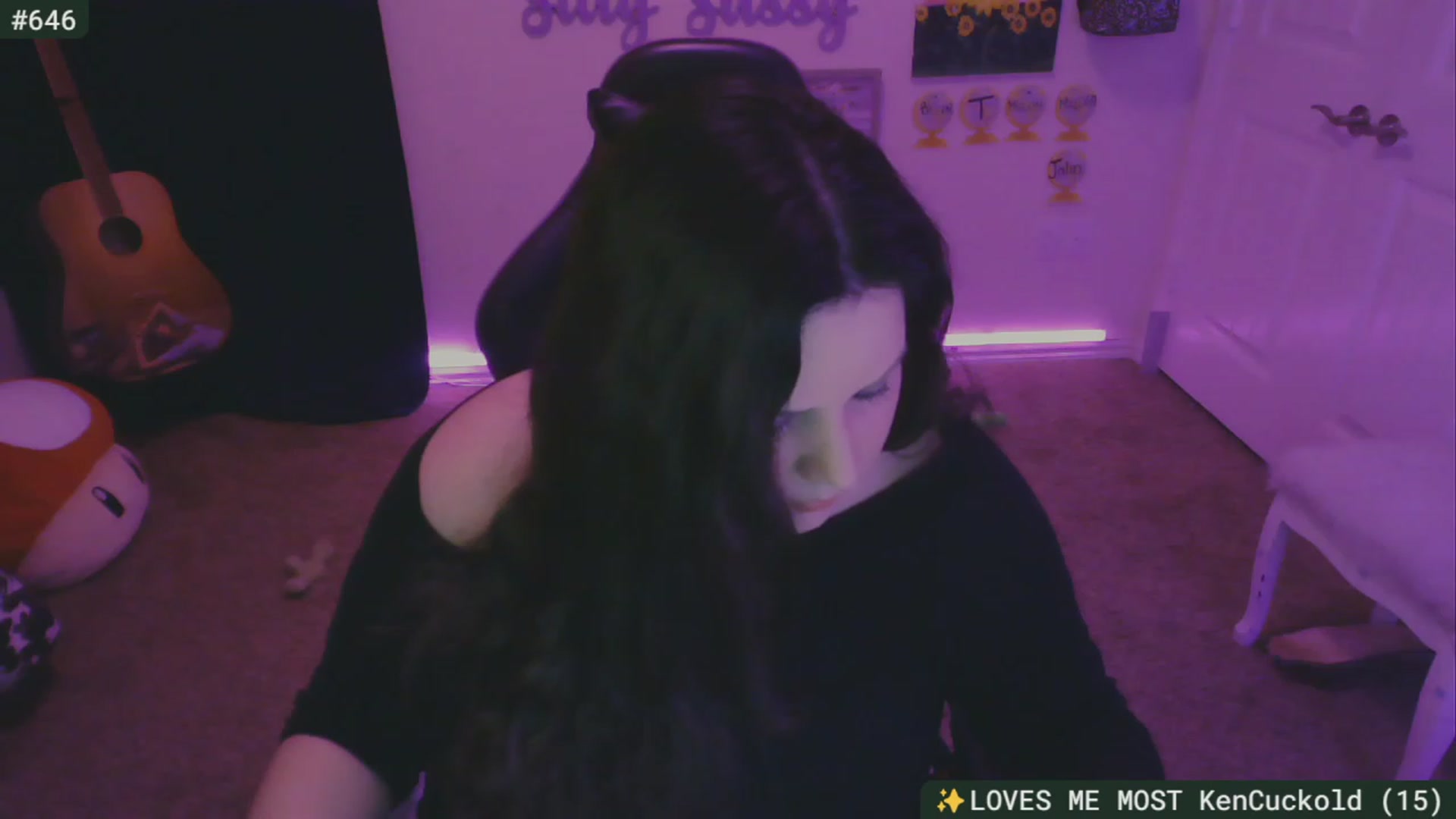 Gallery image thumbnail from SassySarah94's myfreecams stream on, 11/15/2023, 03:49 image 10 of 20