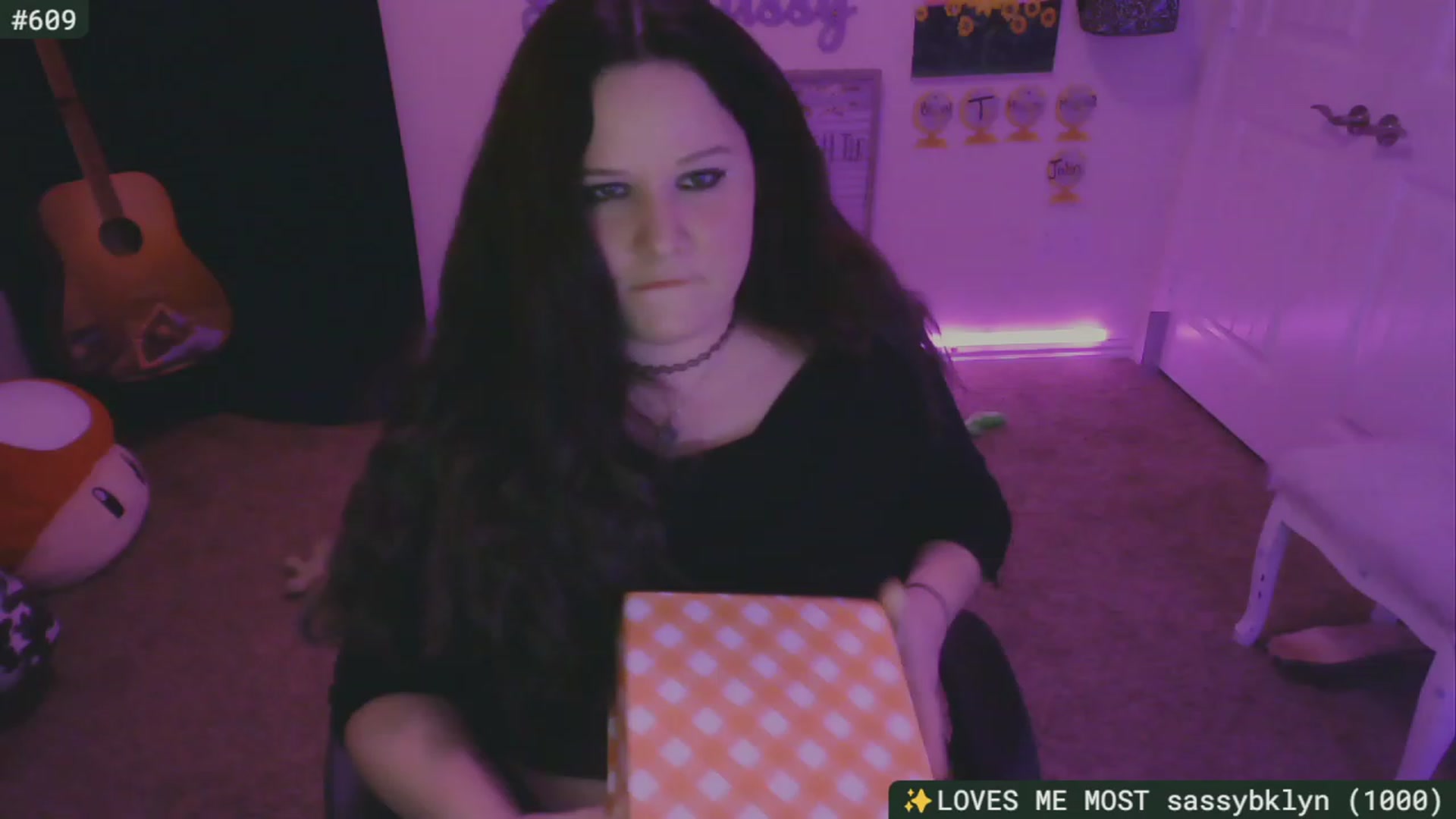 Gallery image thumbnail from SassySarah94's myfreecams stream on, 11/15/2023, 03:49 image 15 of 20