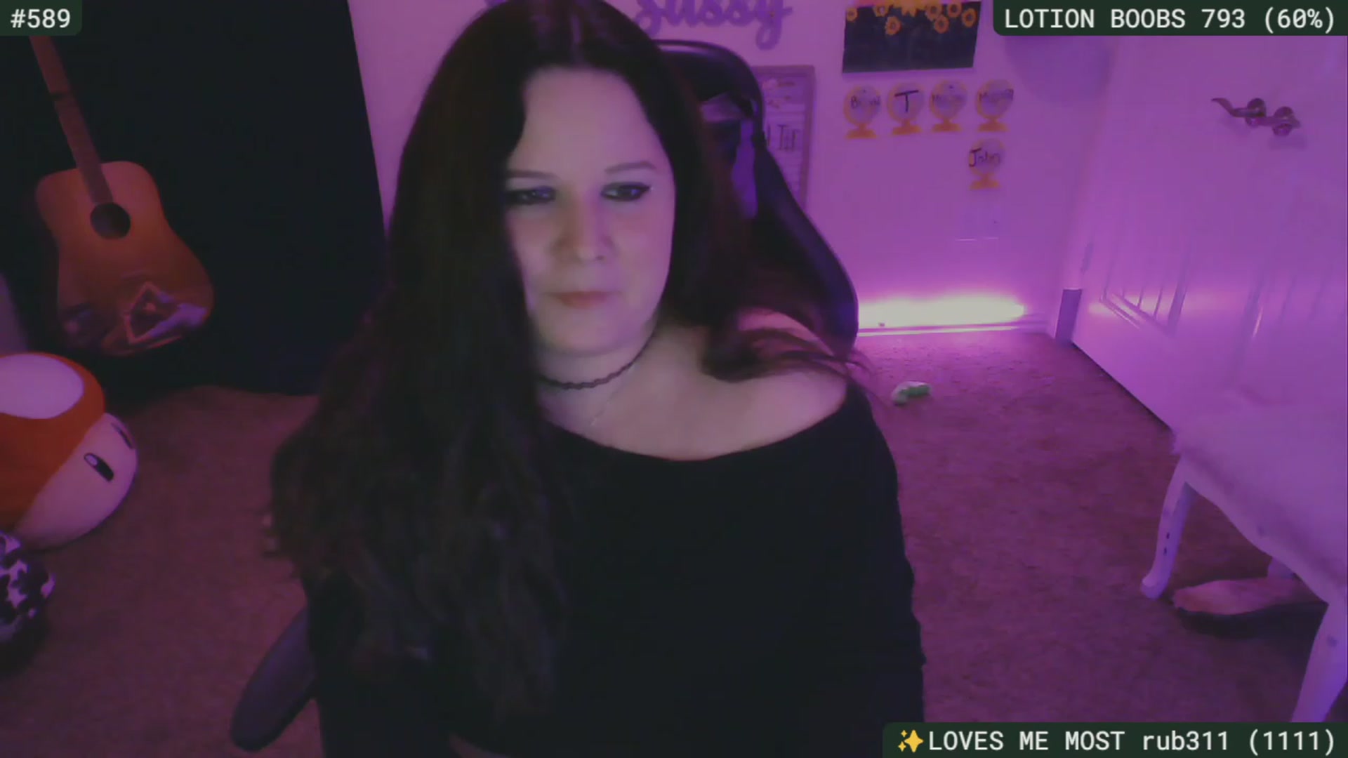 Gallery image thumbnail from SassySarah94's myfreecams stream on, 11/15/2023, 05:14 image 18 of 20