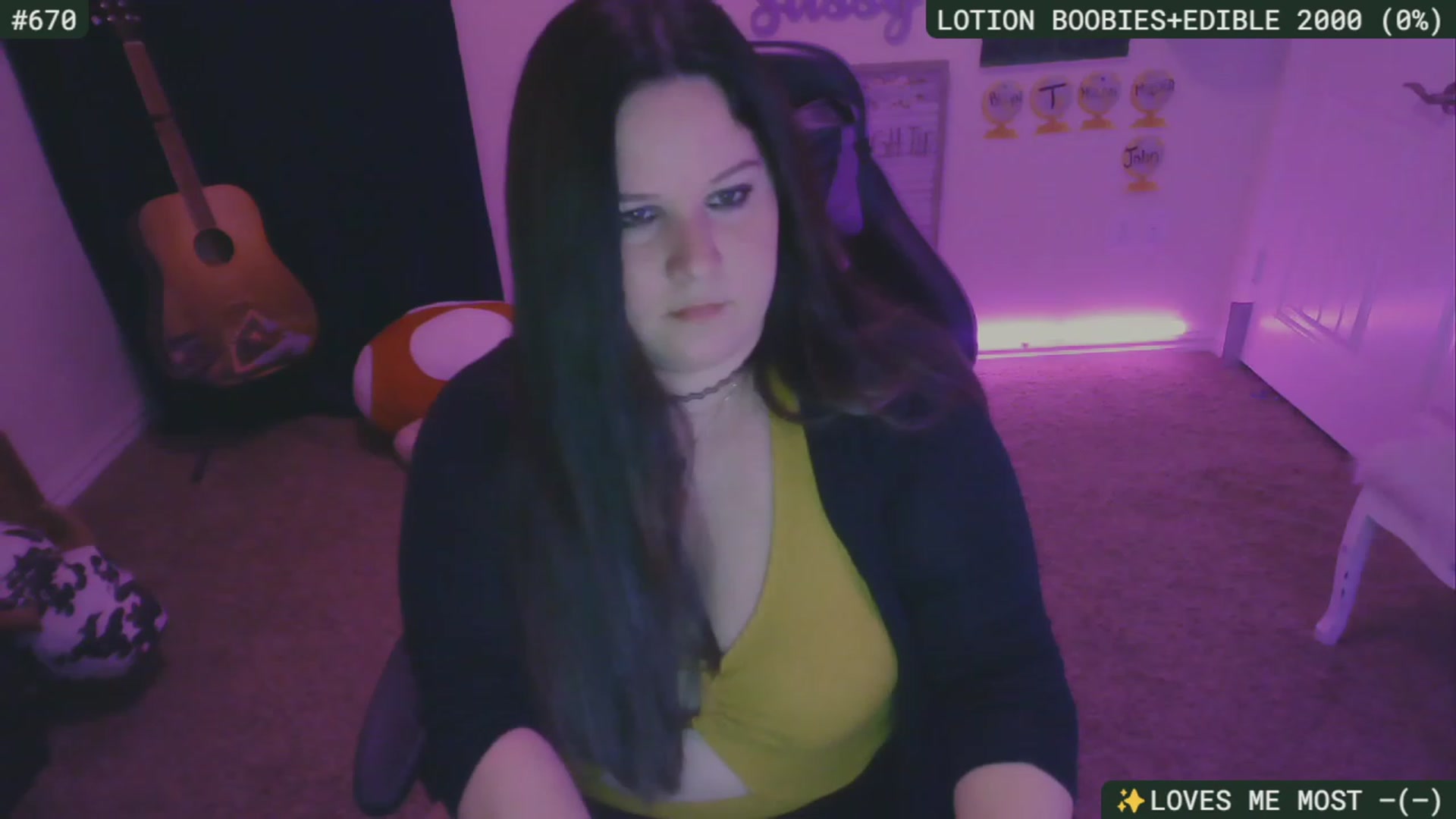 Gallery image thumbnail from SassySarah94's myfreecams stream on, 11/26/2023, 02:50 image 20 of 20