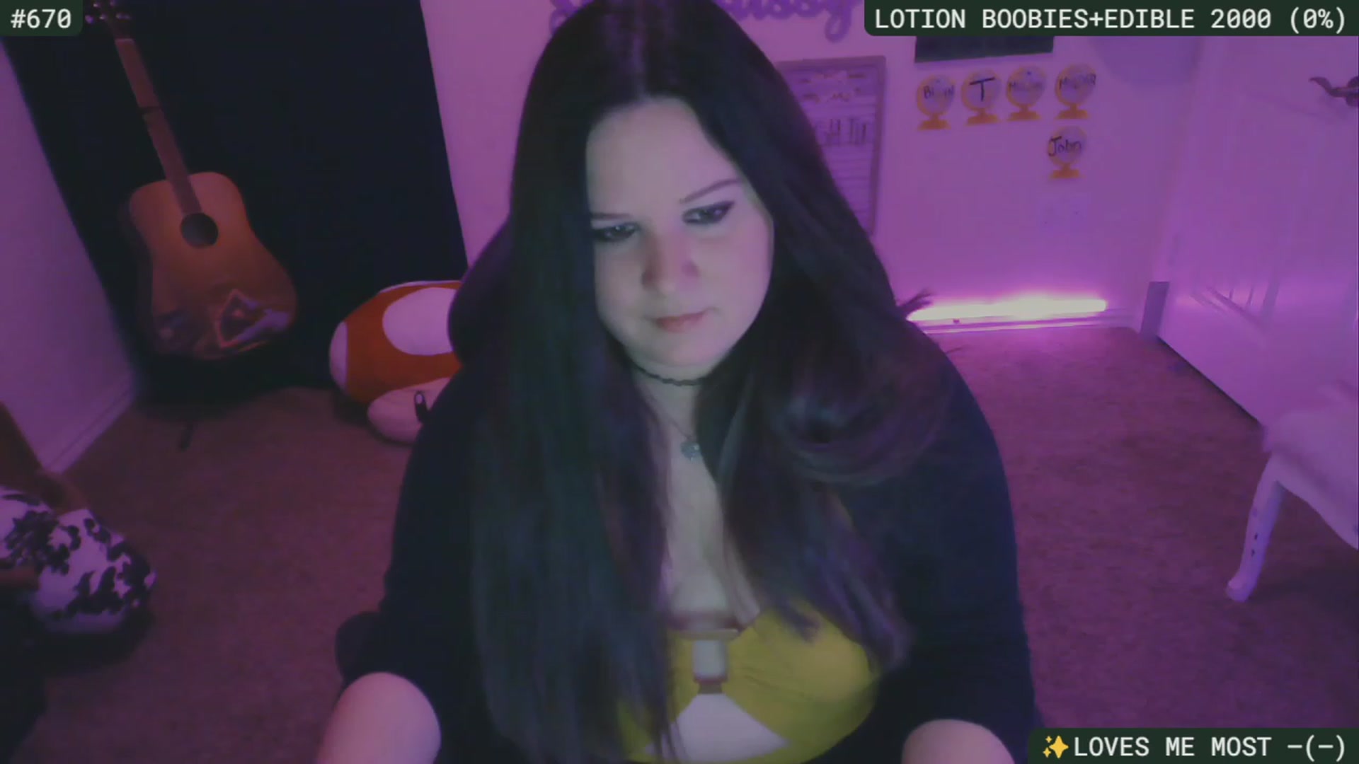 Gallery image thumbnail from SassySarah94's myfreecams stream on, 11/26/2023, 02:50 image 9 of 20