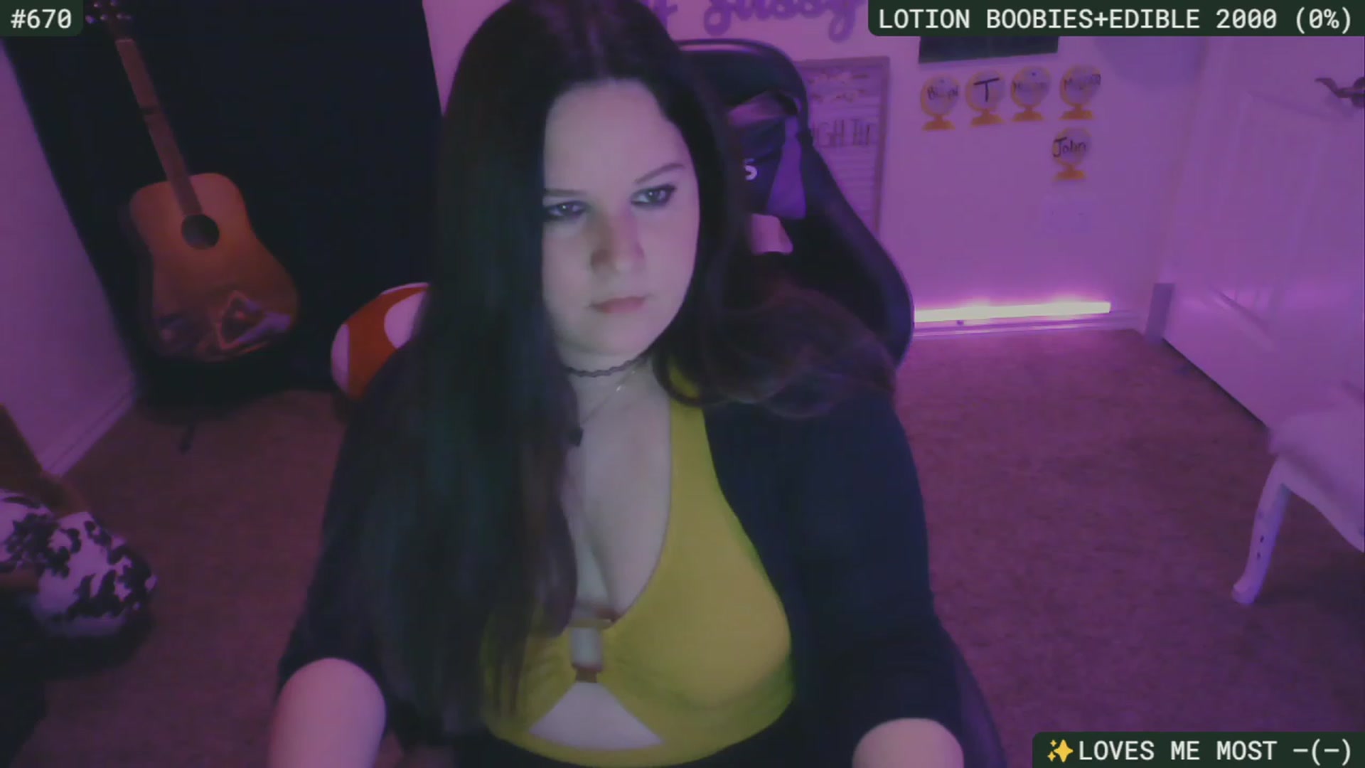Gallery image thumbnail from SassySarah94's myfreecams stream on, 11/26/2023, 02:50 image 19 of 20