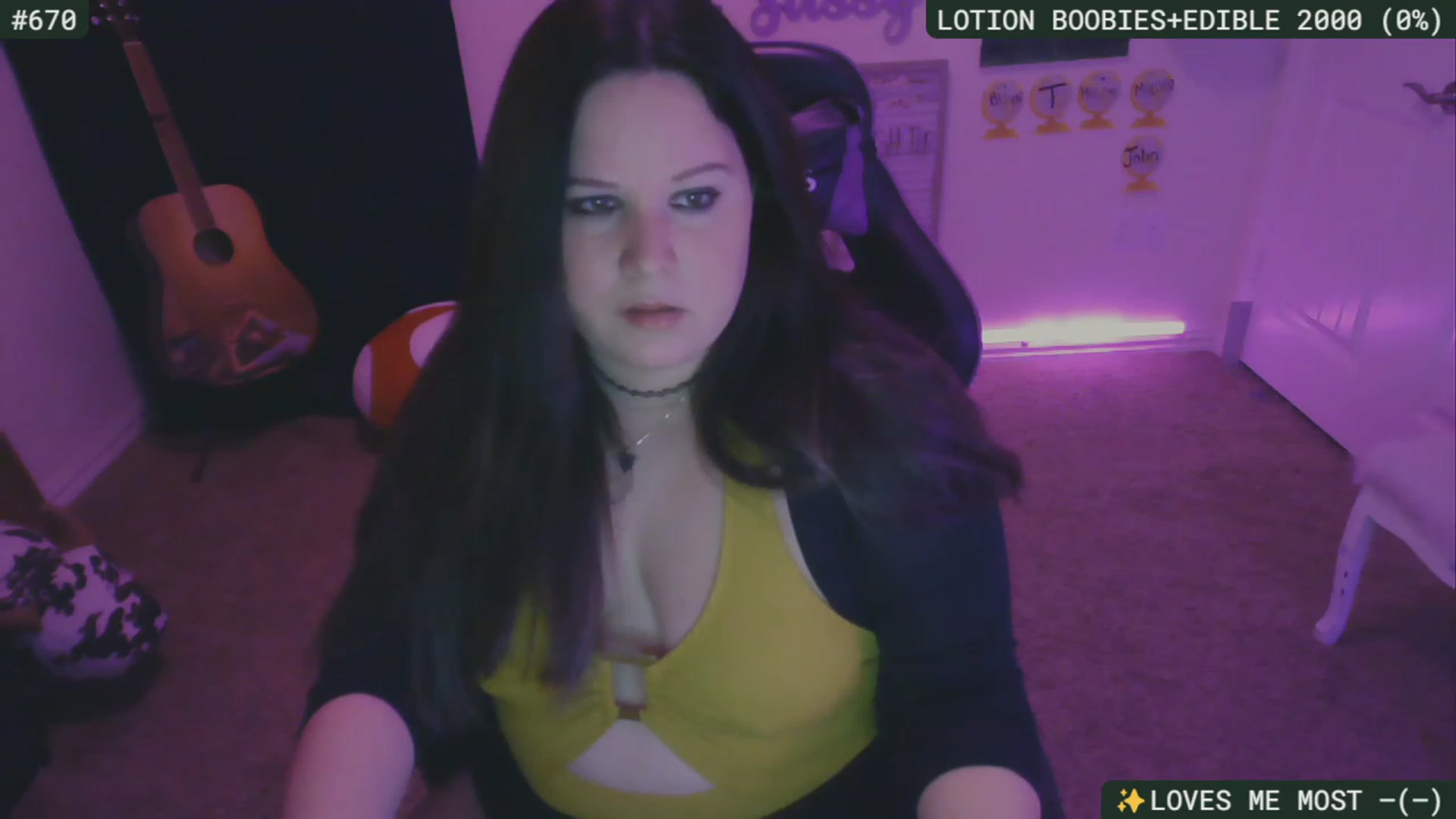 Gallery image thumbnail from SassySarah94's myfreecams stream on, 11/26/2023, 02:50 image 3 of 20
