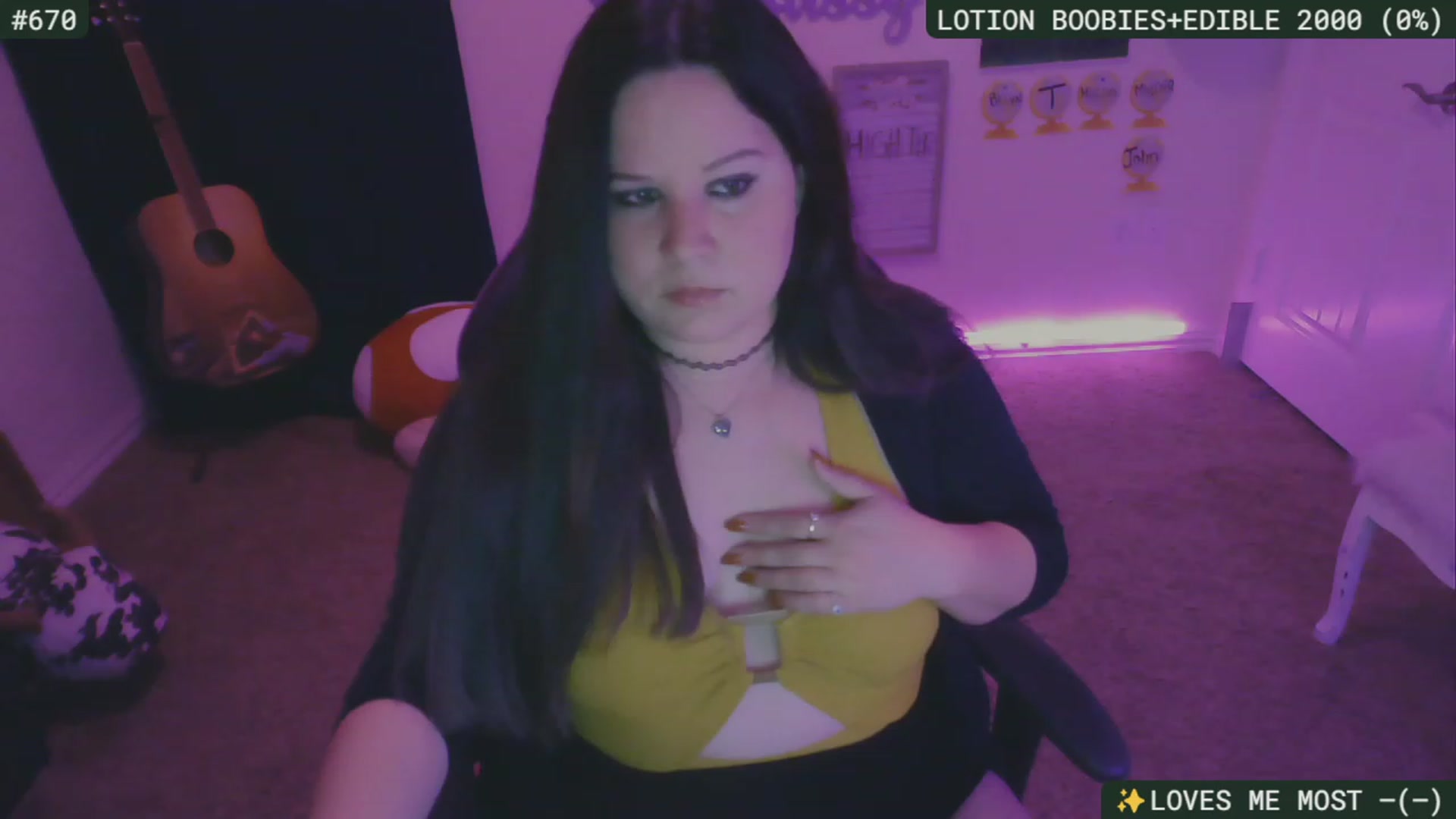 Gallery image thumbnail from SassySarah94's myfreecams stream on, 11/26/2023, 02:50 image 15 of 20