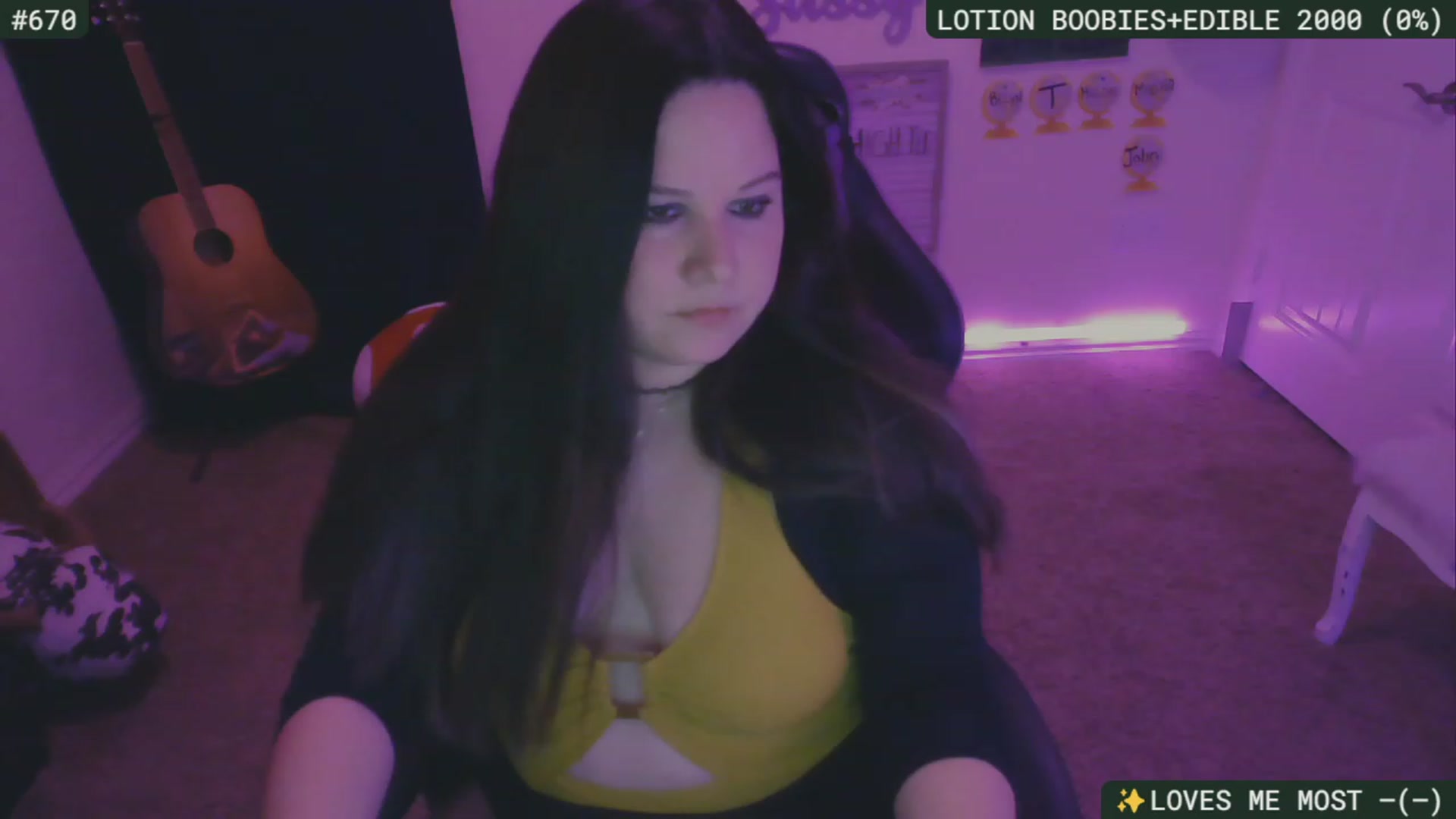 Gallery image thumbnail from SassySarah94's myfreecams stream on, 11/26/2023, 02:50 image 4 of 20