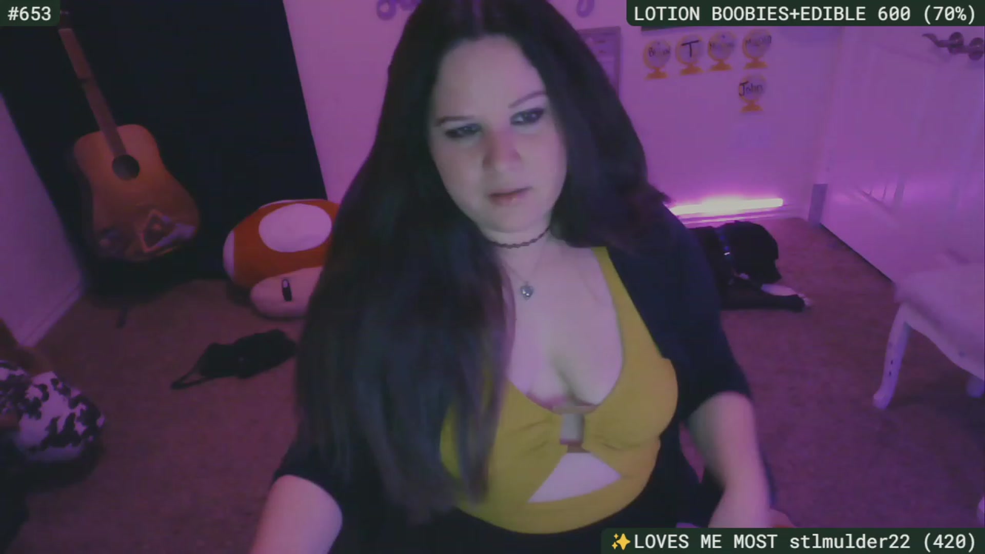 Gallery image thumbnail from SassySarah94's myfreecams stream on, 11/26/2023, 06:58 image 10 of 20