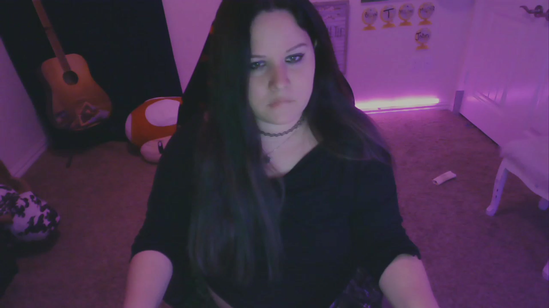 Gallery image thumbnail from SassySarah94's myfreecams stream on, 11/28/2023, 03:41 image 20 of 20
