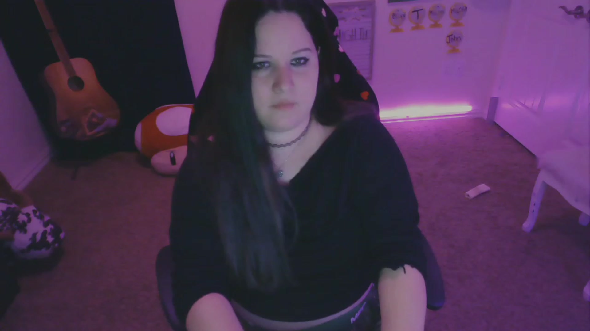 Gallery image thumbnail from SassySarah94's myfreecams stream on, 11/28/2023, 03:41 image 17 of 20
