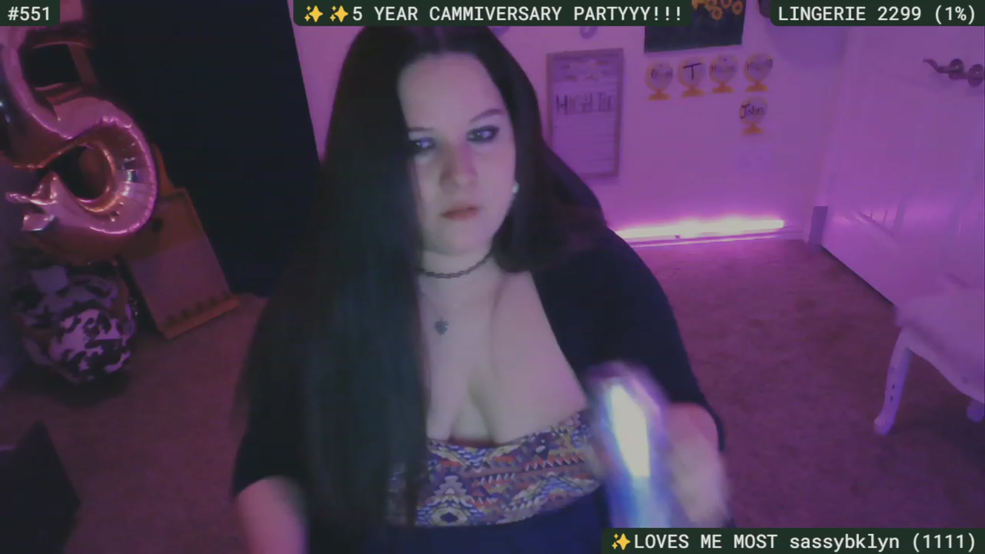 Gallery image thumbnail from SassySarah94's myfreecams stream on, 12/01/2023, 03:22 image 3 of 20