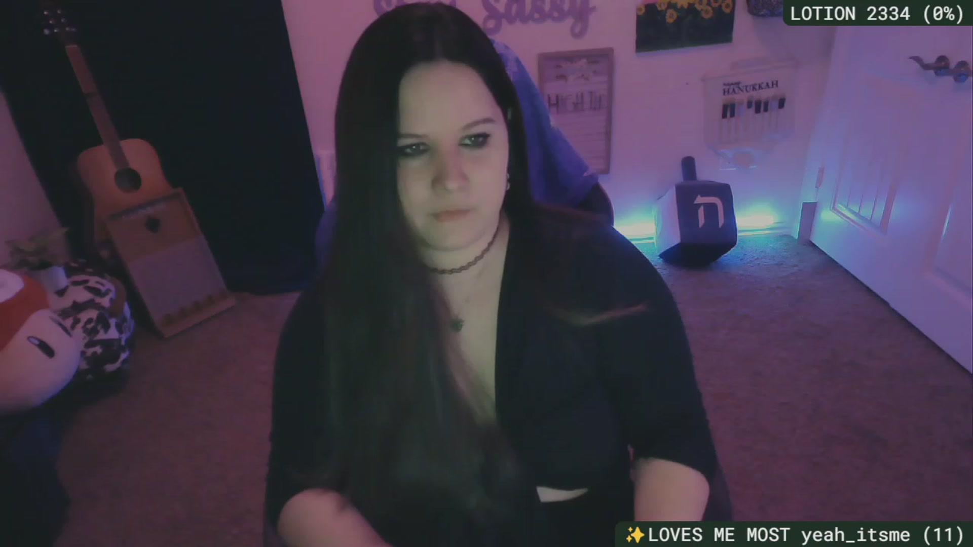 Gallery image thumbnail from SassySarah94's myfreecams stream on, 12/16/2023, 03:22 image 3 of 20