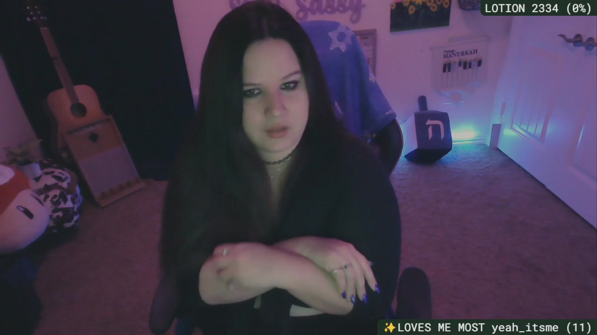 Gallery image thumbnail from SassySarah94's myfreecams stream on, 12/16/2023, 03:22 image 5 of 20