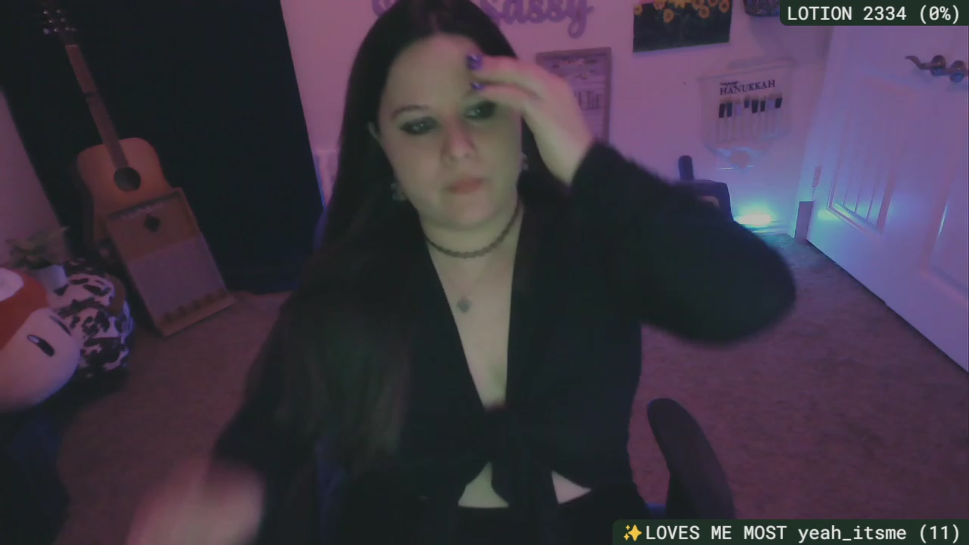Gallery image thumbnail from SassySarah94's myfreecams stream on, 12/16/2023, 03:22 image 7 of 20