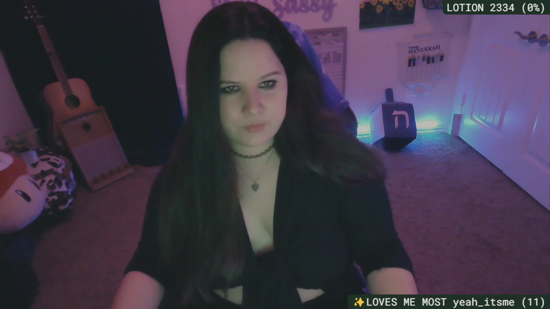 Gallery image thumbnail from SassySarah94's myfreecams stream on, 12/16/2023, 03:22 image 1 of 20