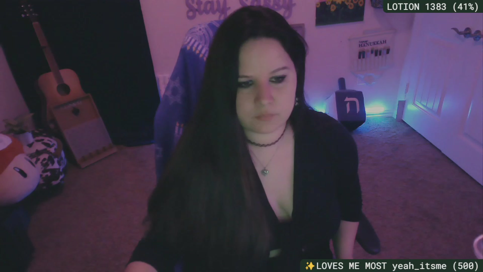 Gallery image thumbnail from SassySarah94's myfreecams stream on, 12/16/2023, 04:19 image 20 of 20
