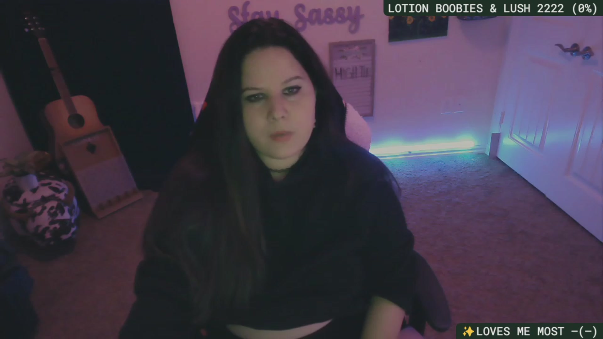 Gallery image thumbnail from SassySarah94's myfreecams stream on, 12/17/2023, 05:40 image 1 of 20