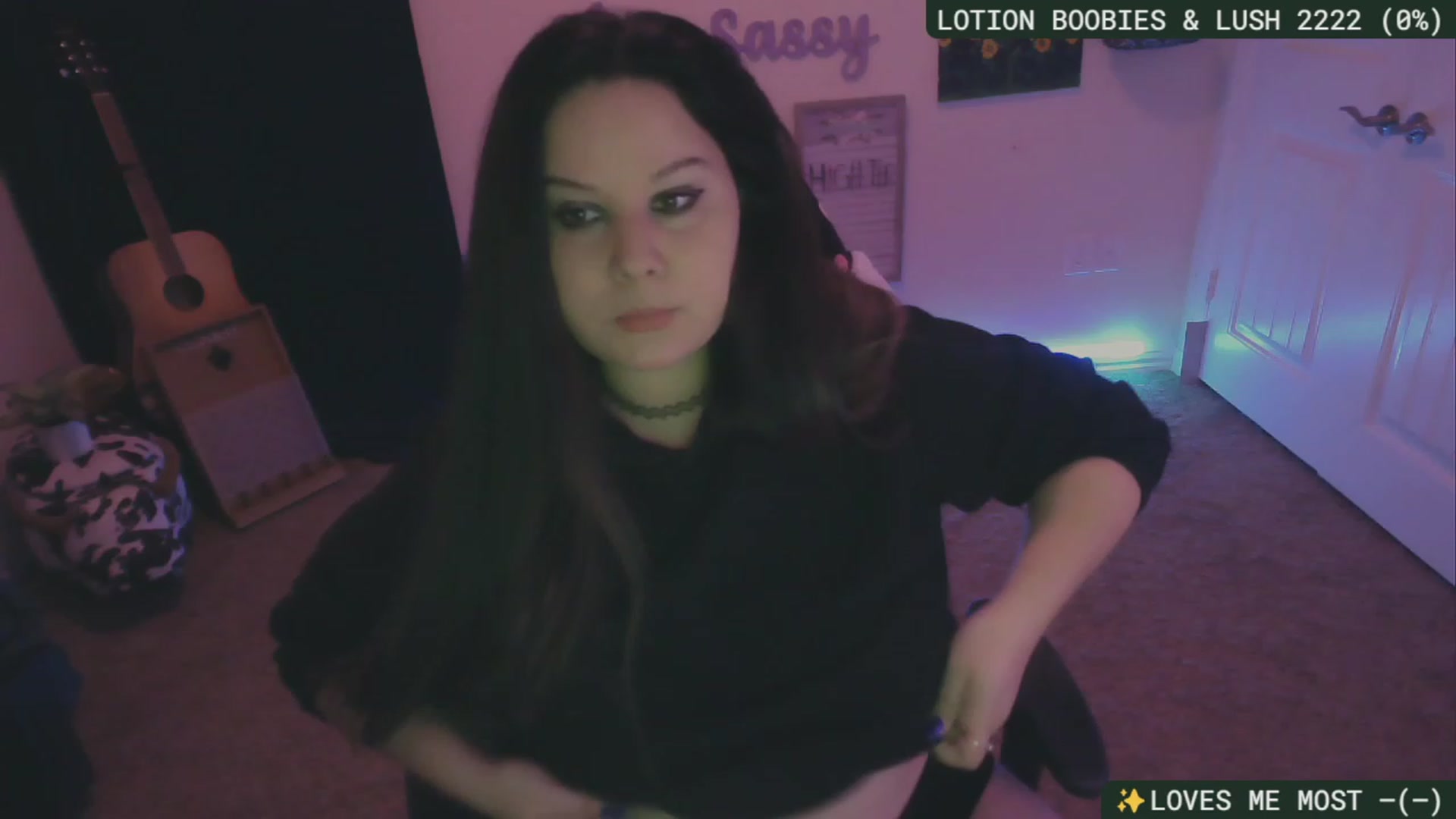 Gallery image thumbnail from SassySarah94's myfreecams stream on, 12/17/2023, 05:40 image 3 of 20