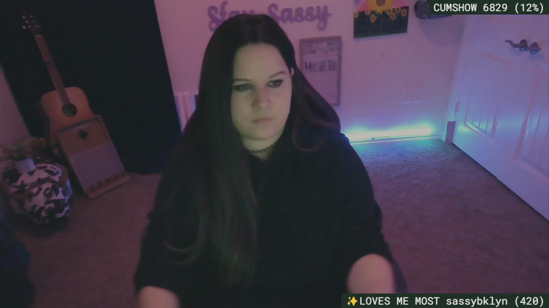 Gallery image thumbnail from SassySarah94's myfreecams stream on, 12/17/2023, 07:09 image 19 of 20