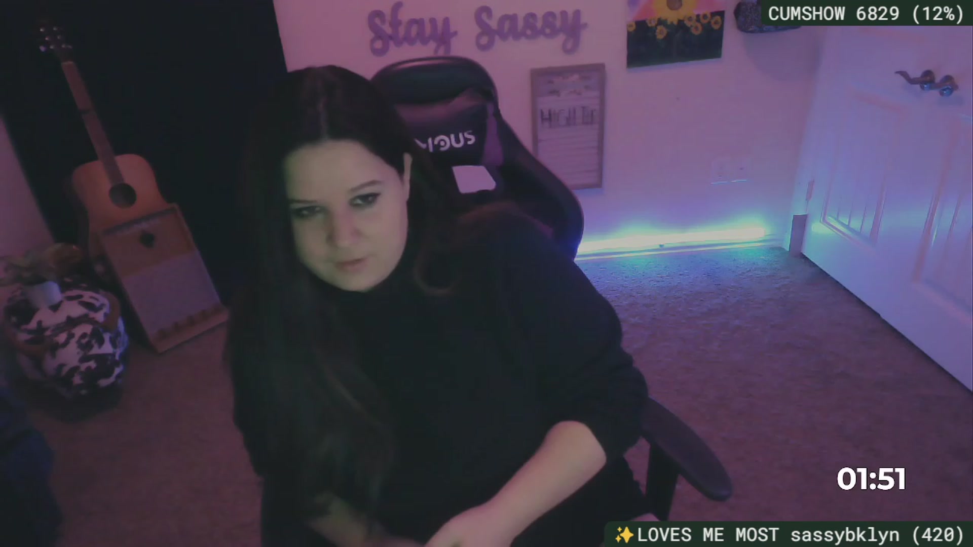Gallery image thumbnail from SassySarah94's myfreecams stream on, 12/17/2023, 07:09 image 20 of 20