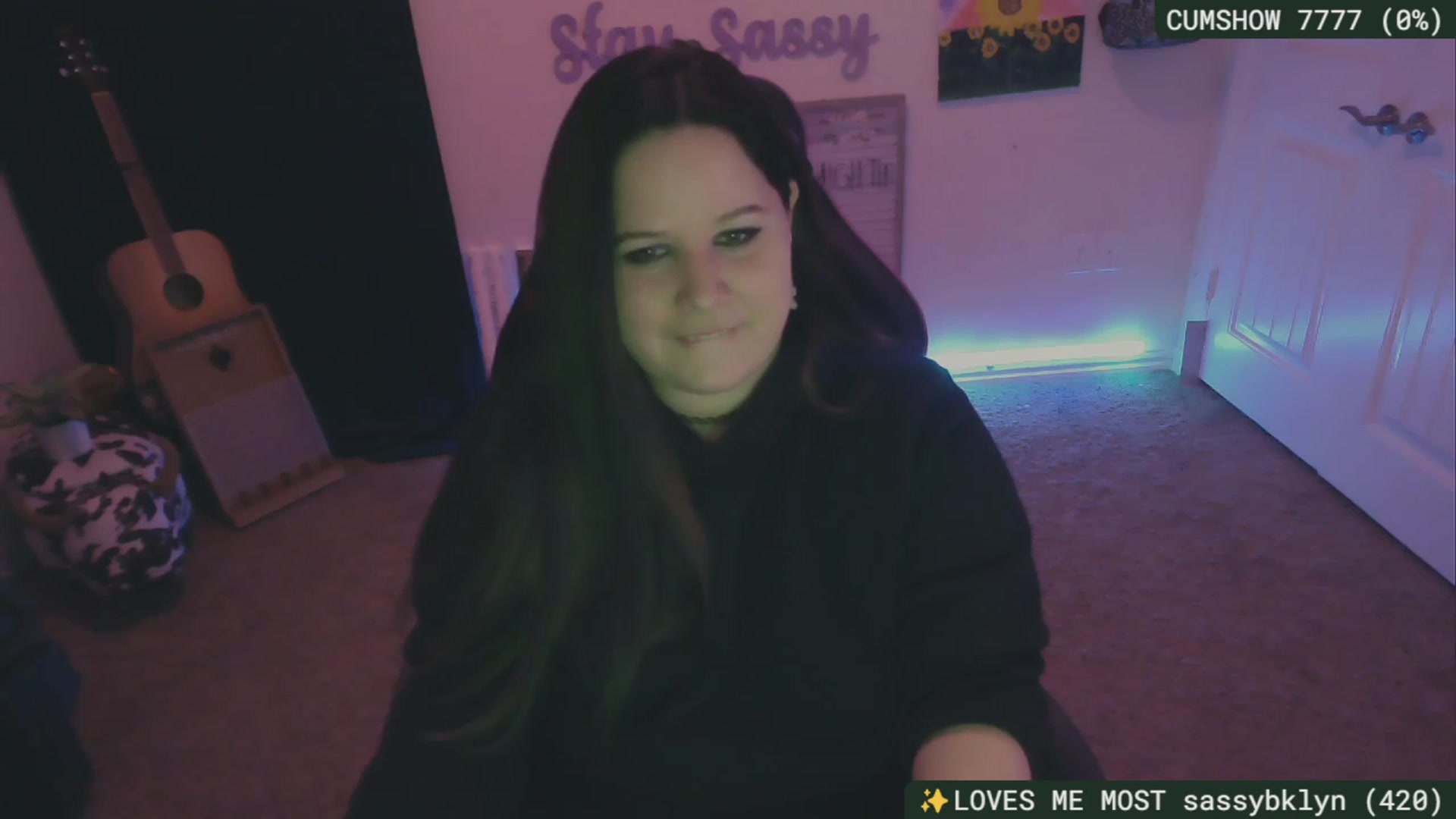 Gallery image thumbnail from SassySarah94's myfreecams stream on, 12/17/2023, 07:09 image 2 of 20