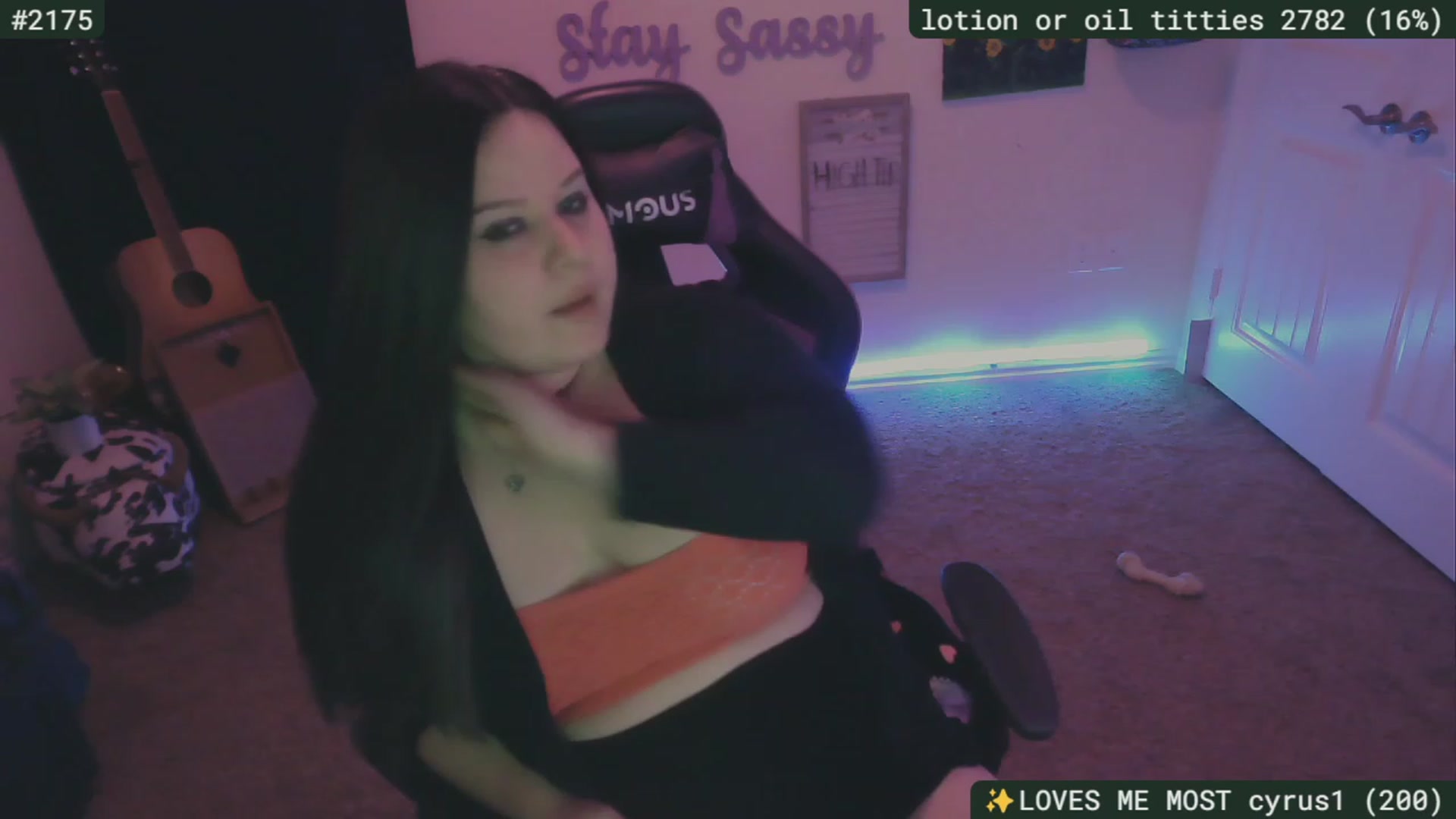 Gallery image thumbnail from SassySarah94's myfreecams stream on, 01/07/2024, 04:52 image 3 of 20