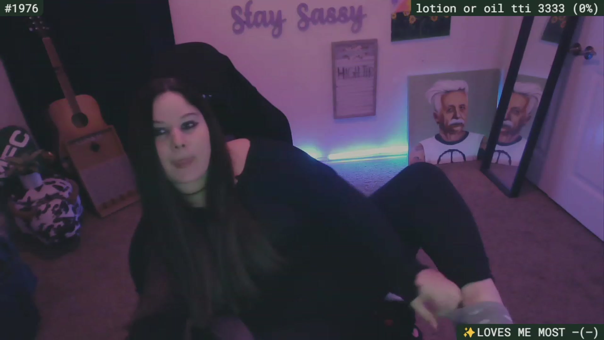 Gallery image thumbnail from SassySarah94's myfreecams stream on, 01/10/2024, 02:48 image 13 of 20