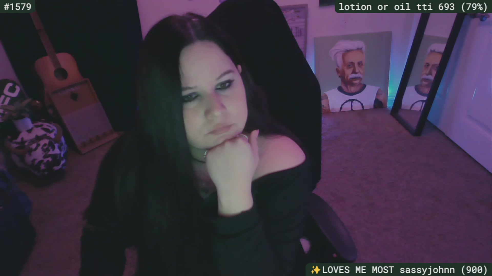 Gallery image thumbnail from SassySarah94's myfreecams stream on, 01/10/2024, 04:42 image 17 of 20