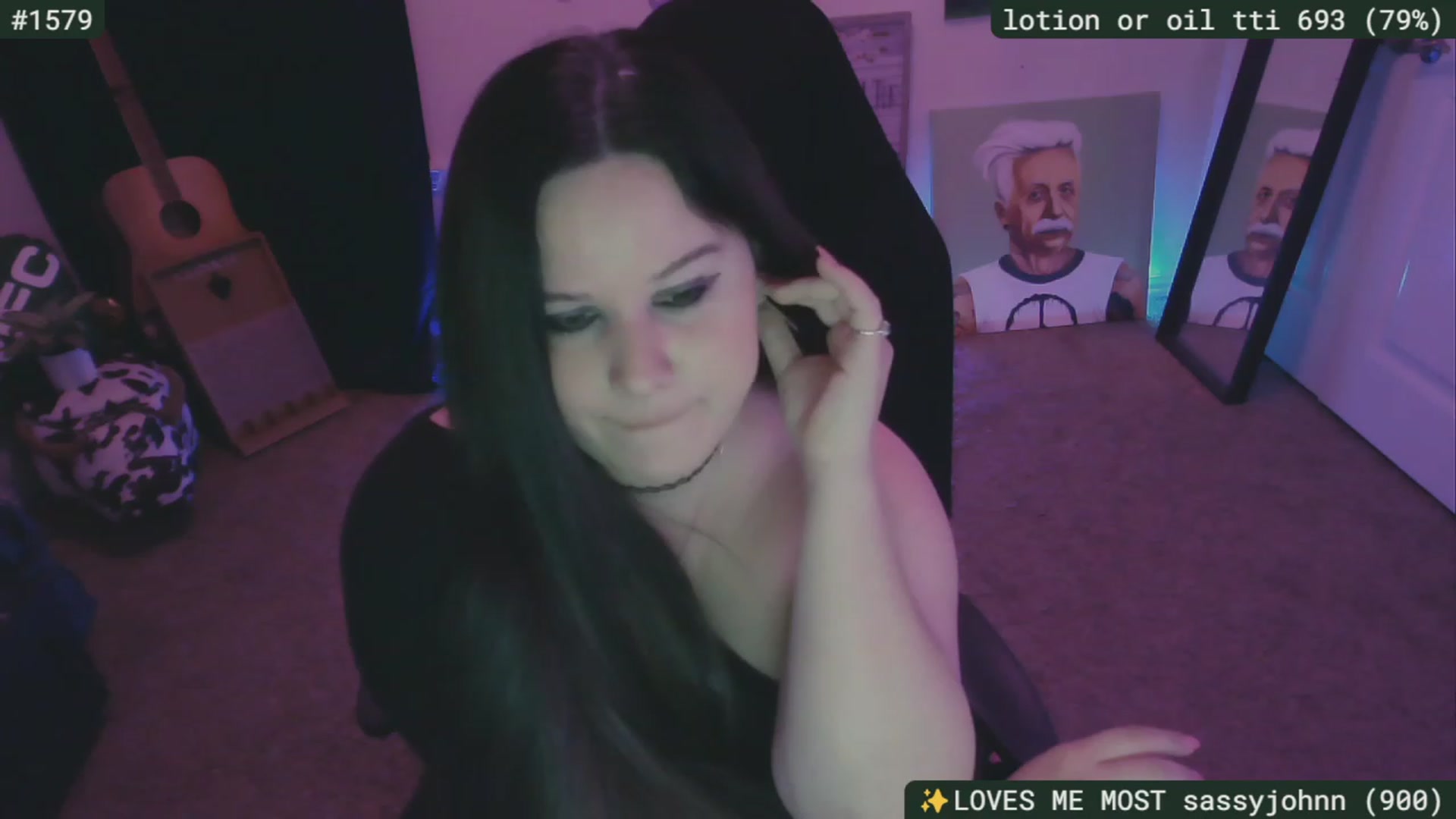 Gallery image thumbnail from SassySarah94's myfreecams stream on, 01/10/2024, 04:42 image 16 of 20